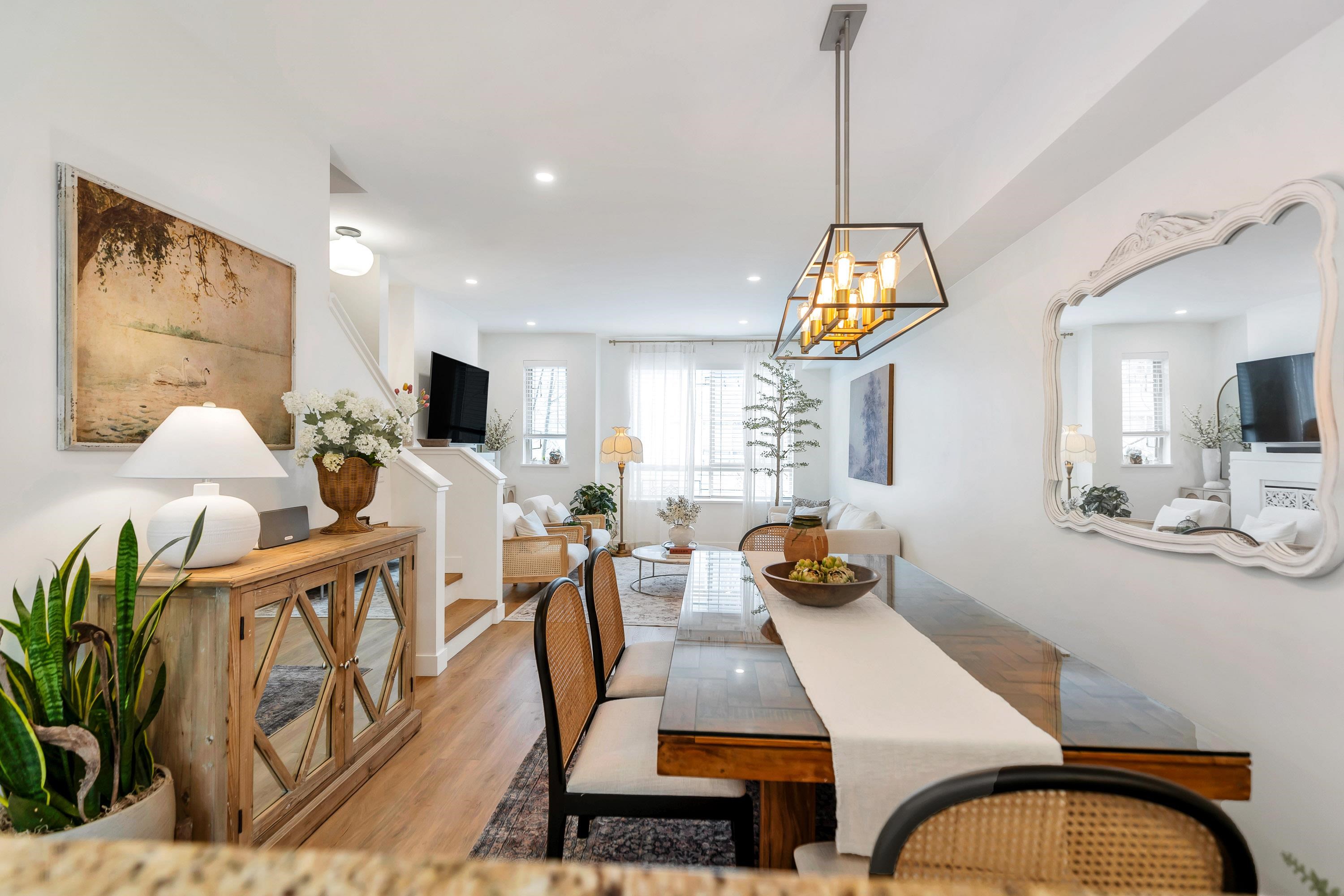 7 301 KLAHANIE DRIVE, R3114739, BC,