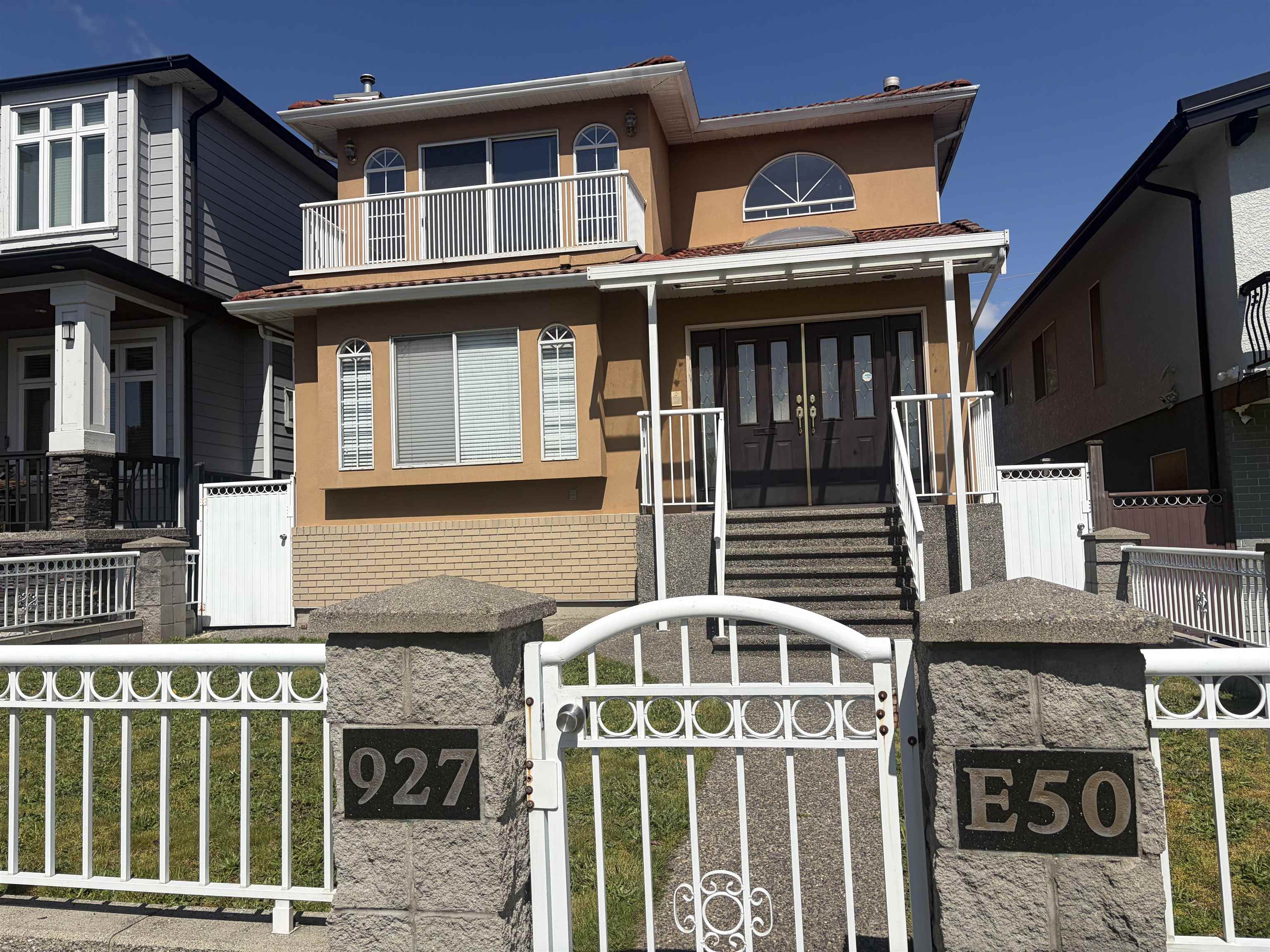 927 E 50TH AVENUE, Vancouver BC V5X 1B6, R3114942, BC,
