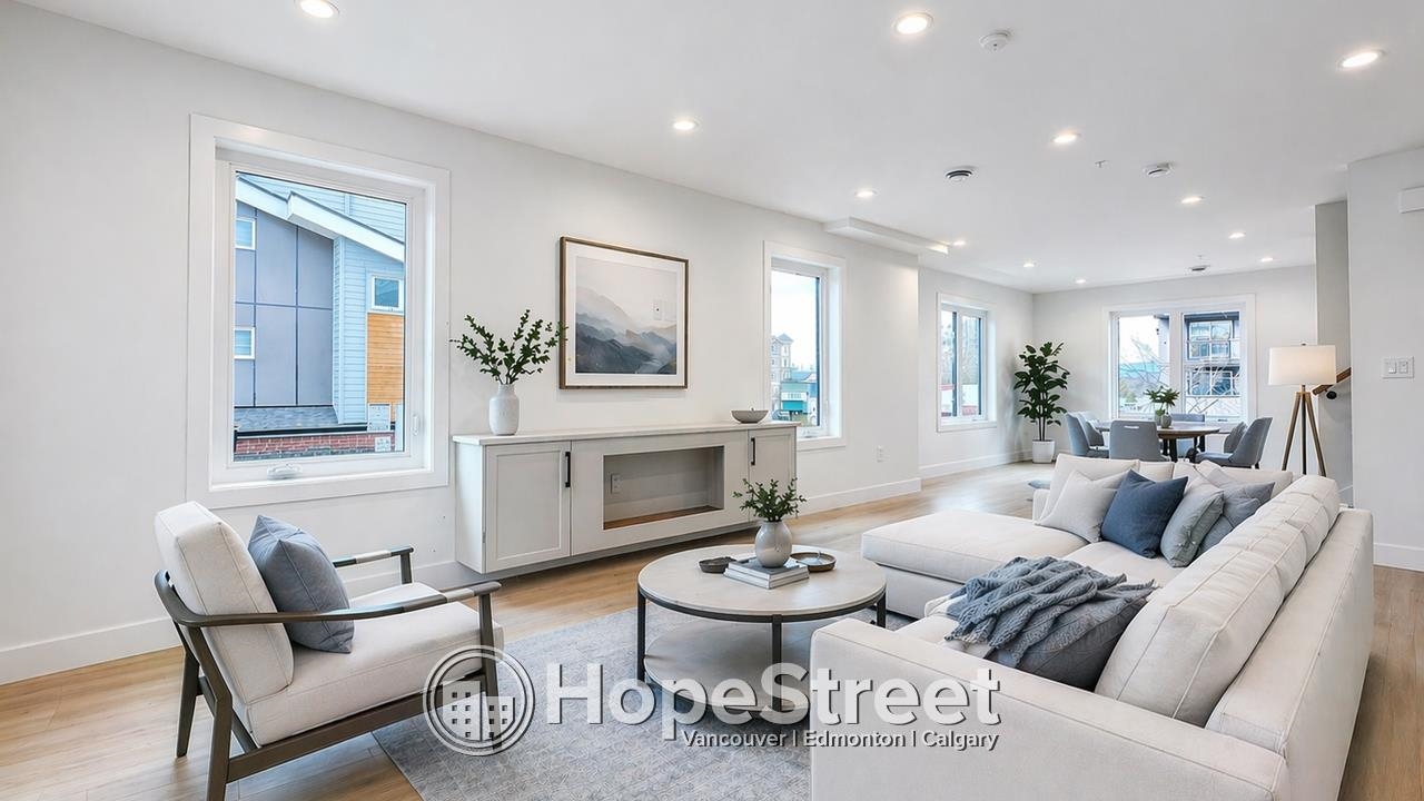 2 22348 48 AVENUE, R3114981, BC,