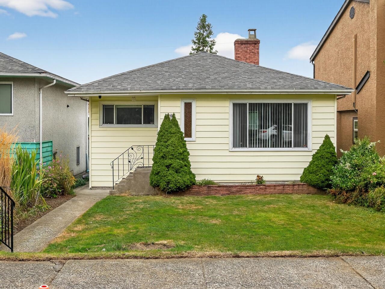 3069 E 18TH AVENUE, Vancouver BC V5M 2R4, R3115098, BC,