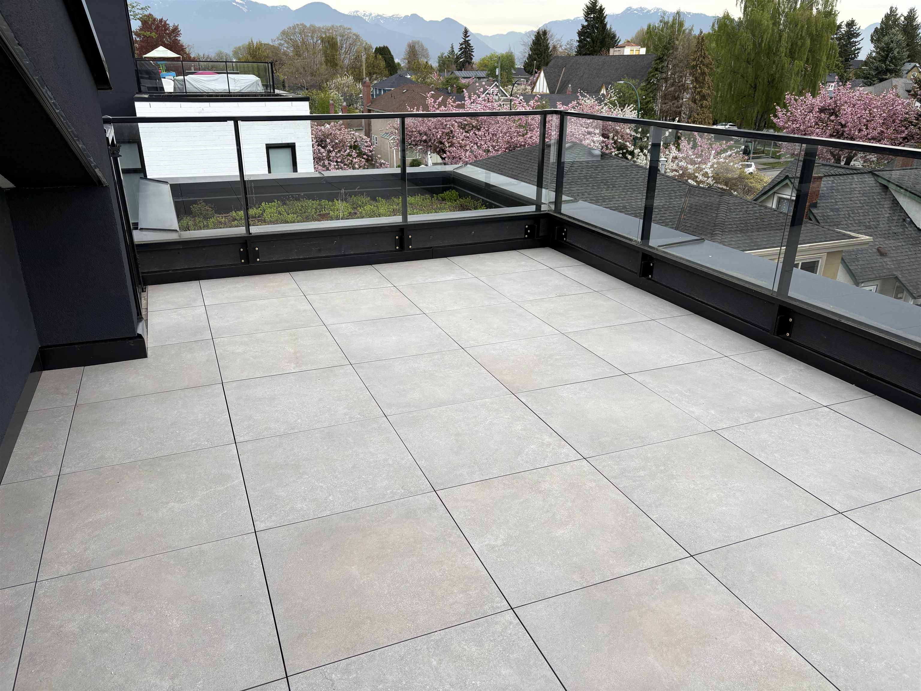 211 90 KING EDWARD AVENUE, R3115161, BC,