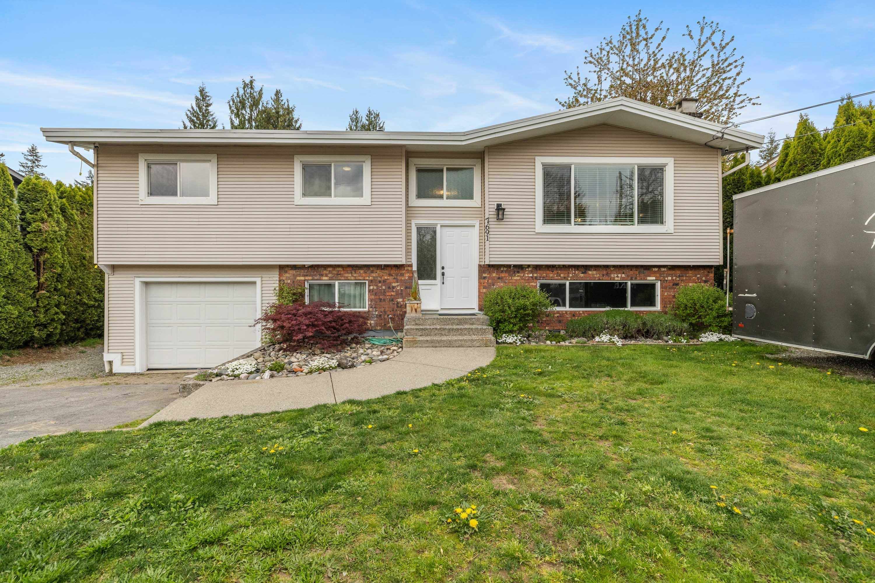 7691 WOODCOCK CRESCENT, Mission BC V2V 4J8, R3115180, BC,