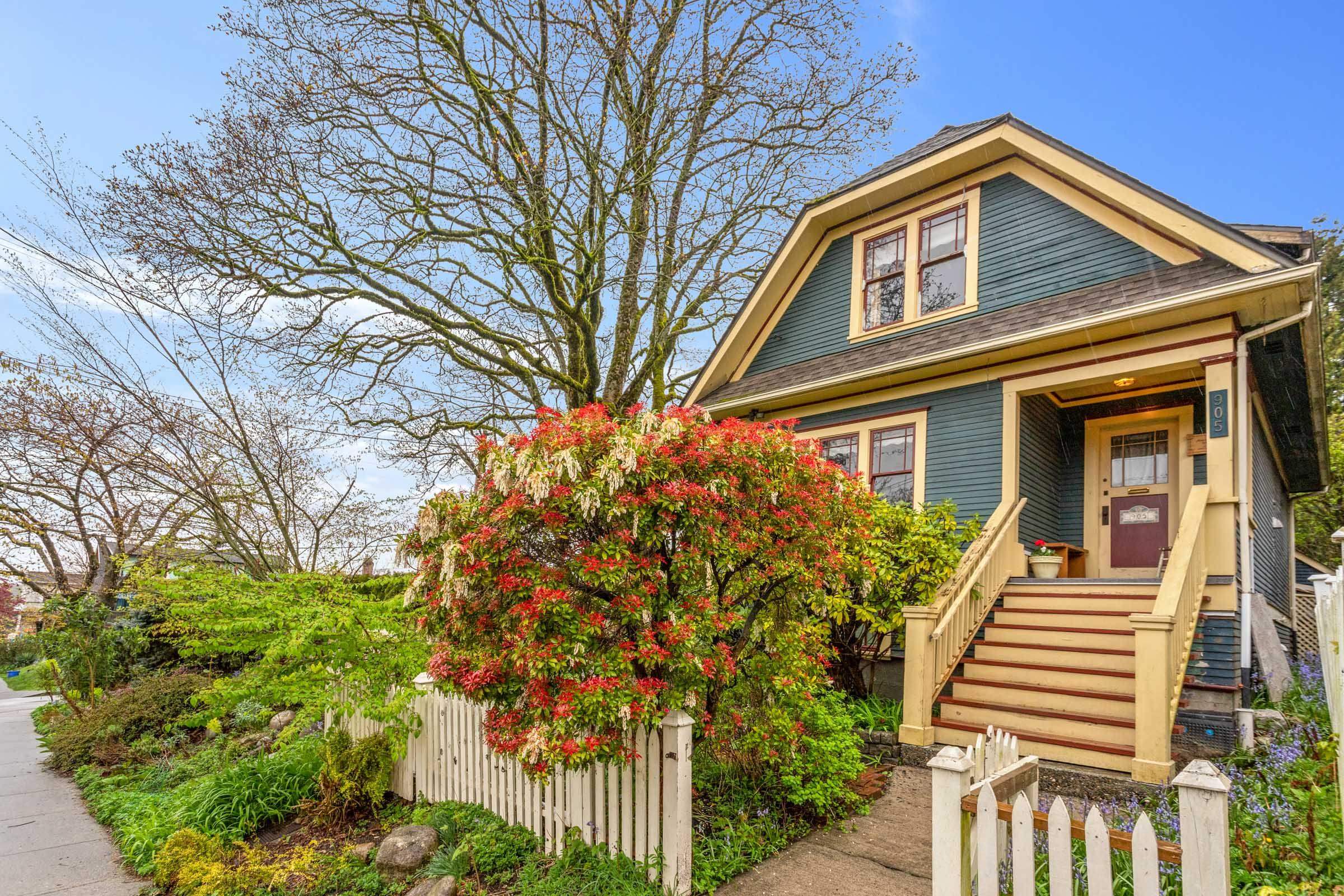 905 THIRD AVENUE, New Westminster BC V3M 1P4, R3115192, BC,