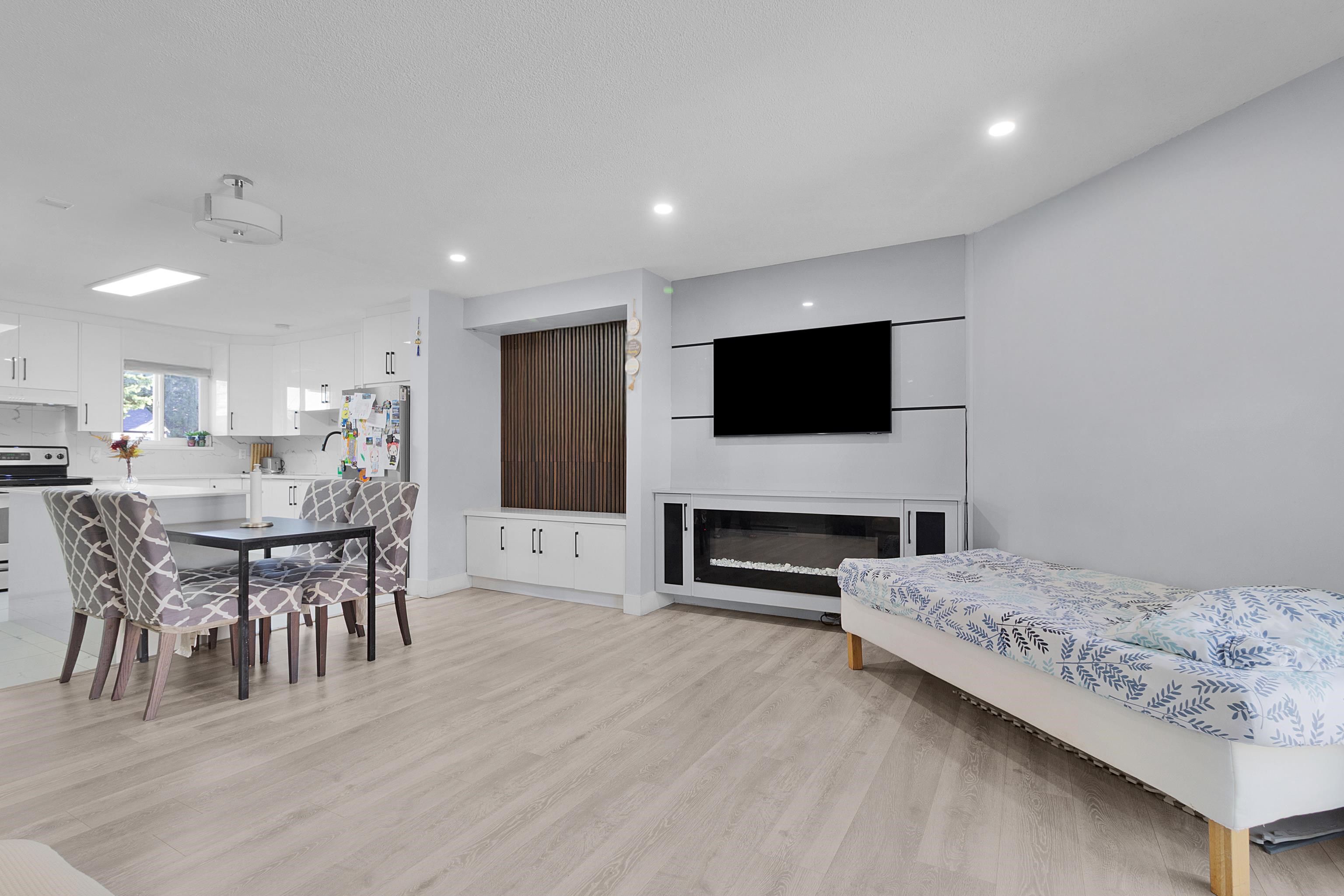 77 6657 138 STREET, R3115260, BC,