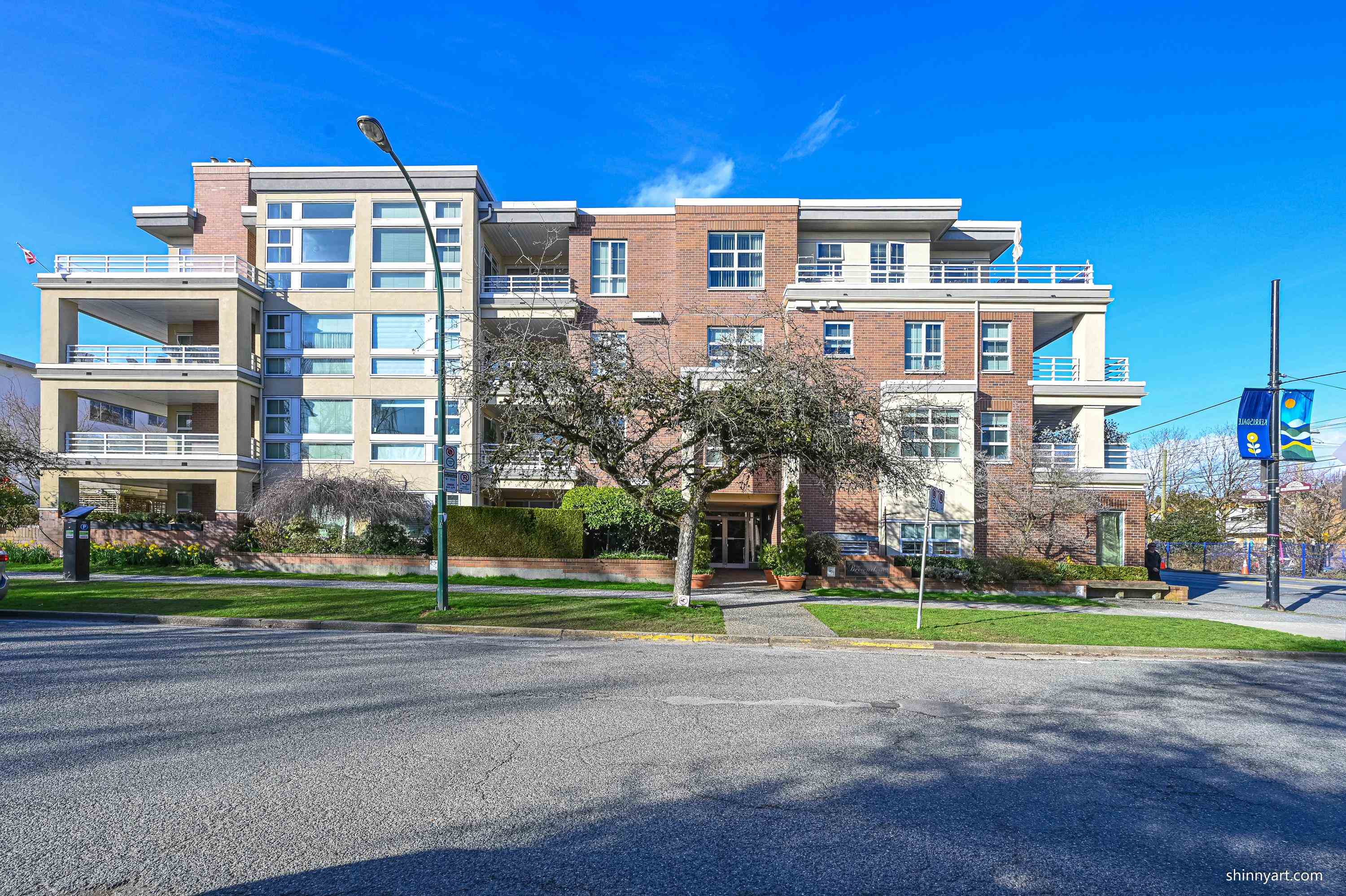 201 2105 42ND AVENUE, R3115347, BC,