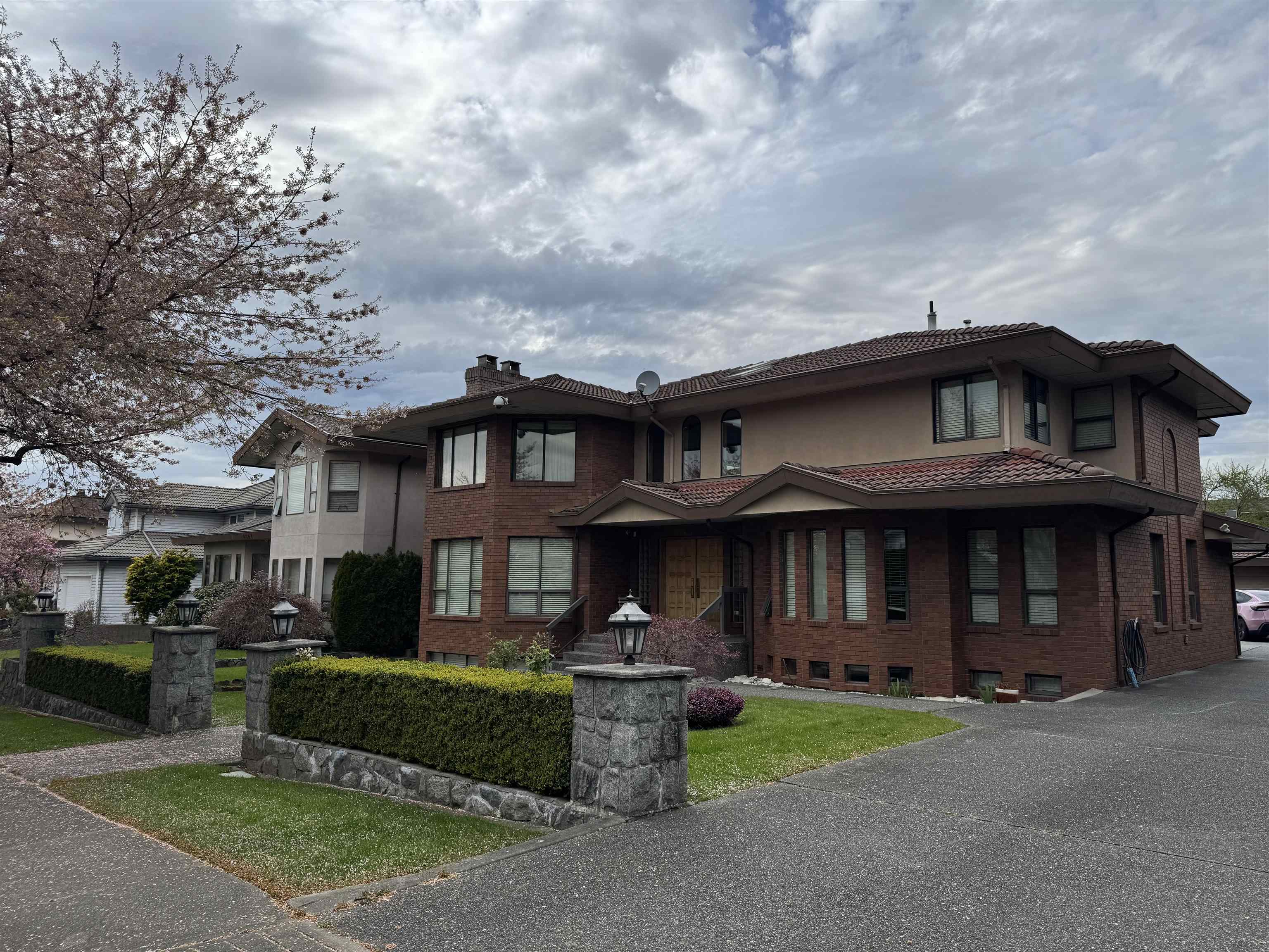 Main&Above Lvl 6921 GRANT PLACE, R3115413, BC,