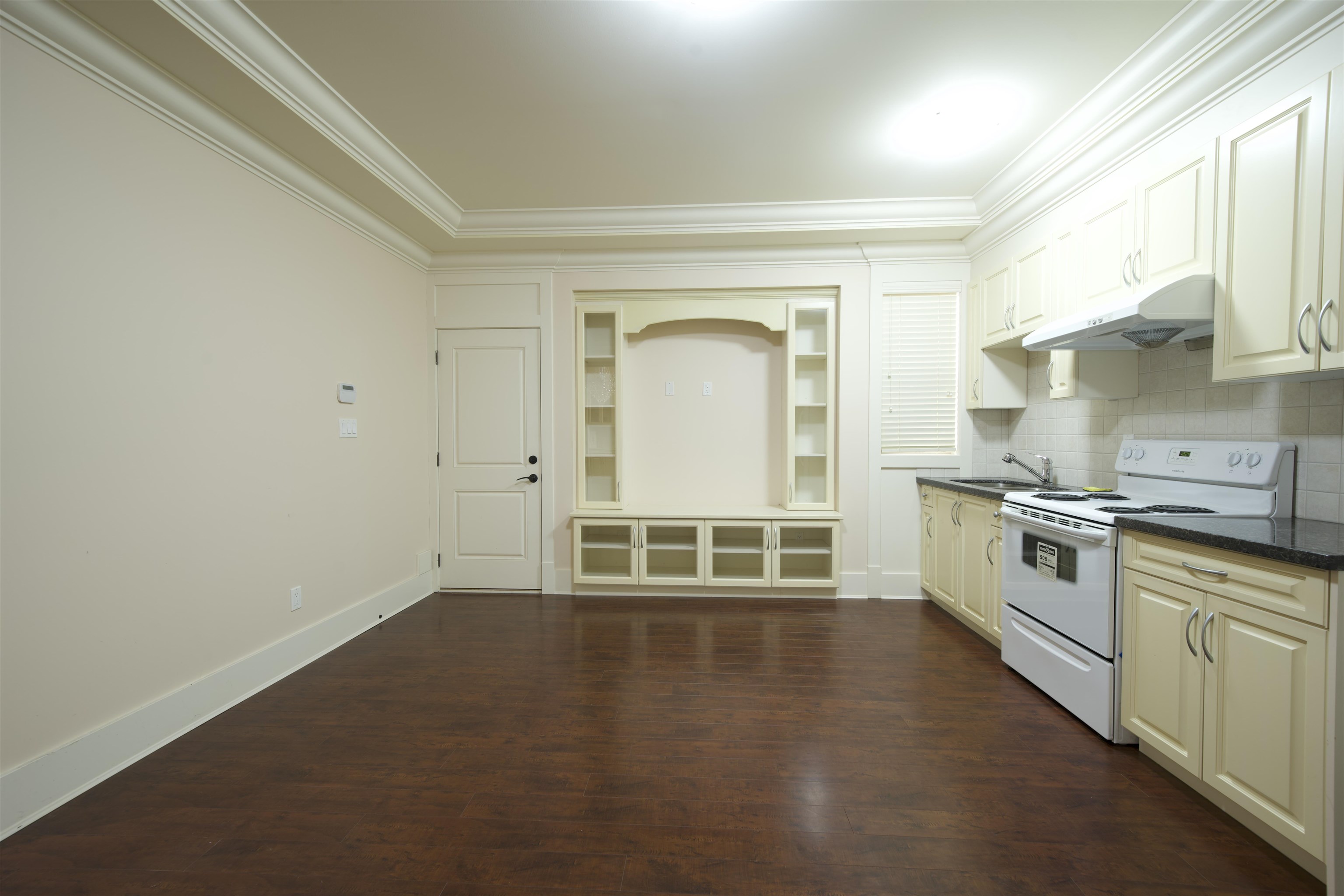 Legal Suite 7733 CHEVIOT PLACE, R3115419, BC,