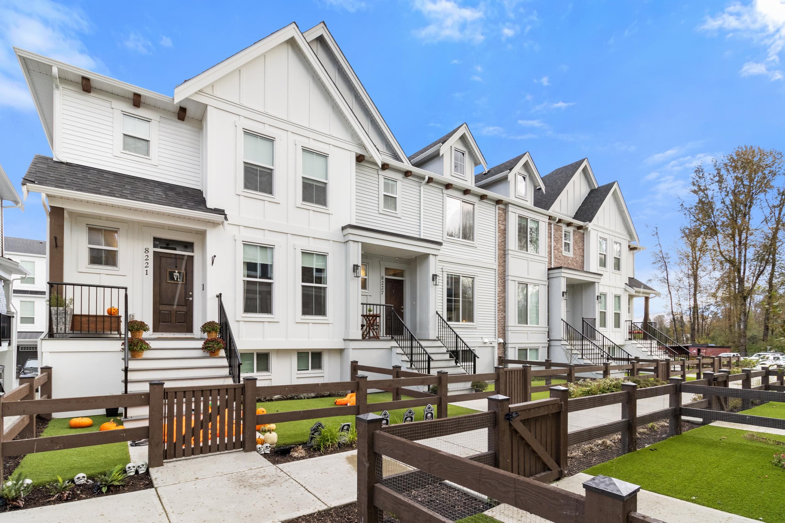 8227 FOXFERN ROAD, Chilliwack BC V2R 6H9, R3115495, BC,