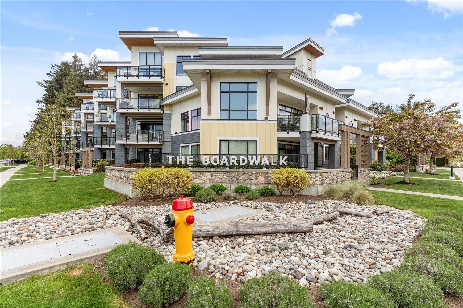 204 5384 TYEE LANE, R3115570, BC,