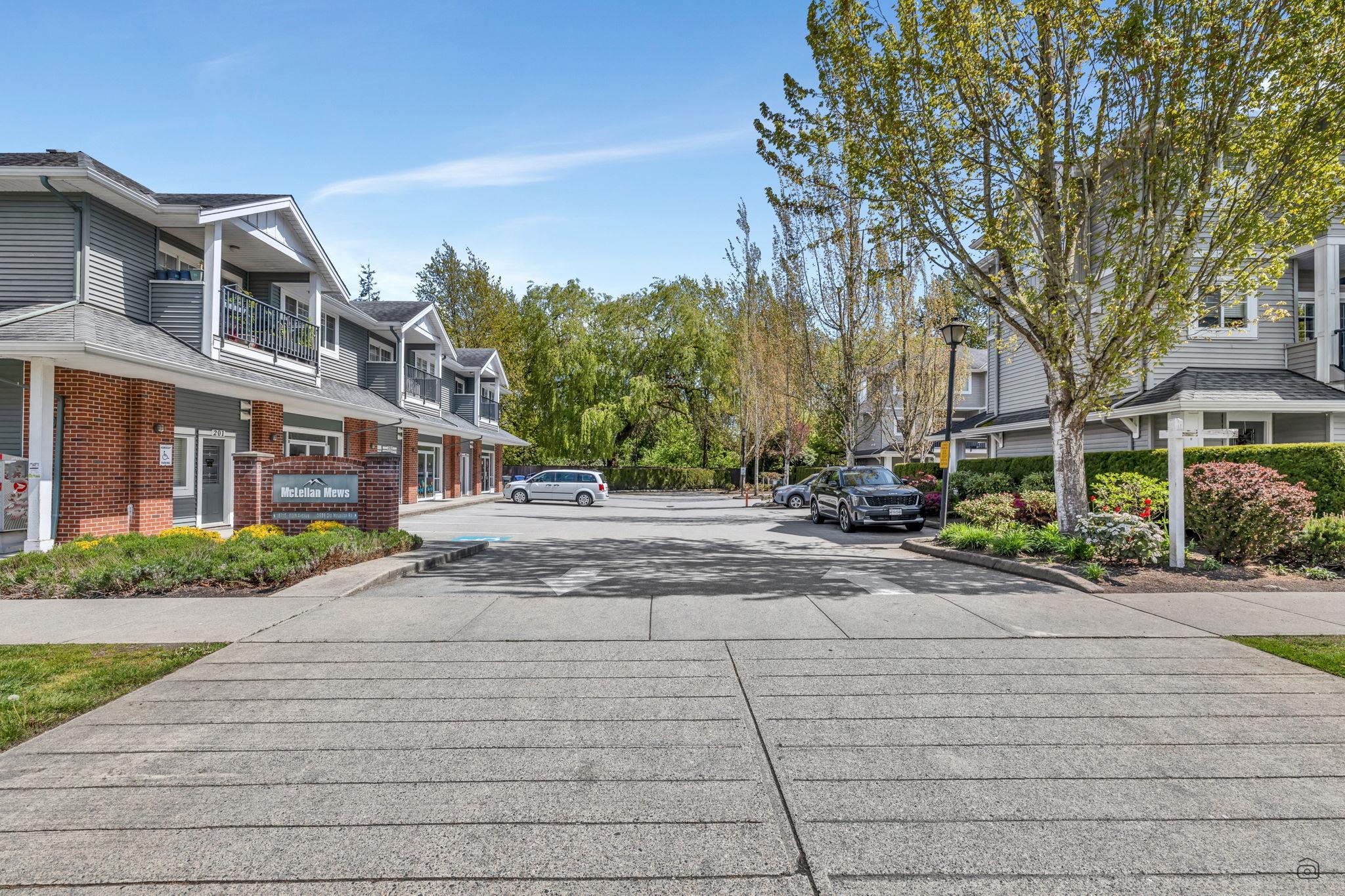 6 5988 OLD MCLELLAN RD ROAD, R3115625, BC,