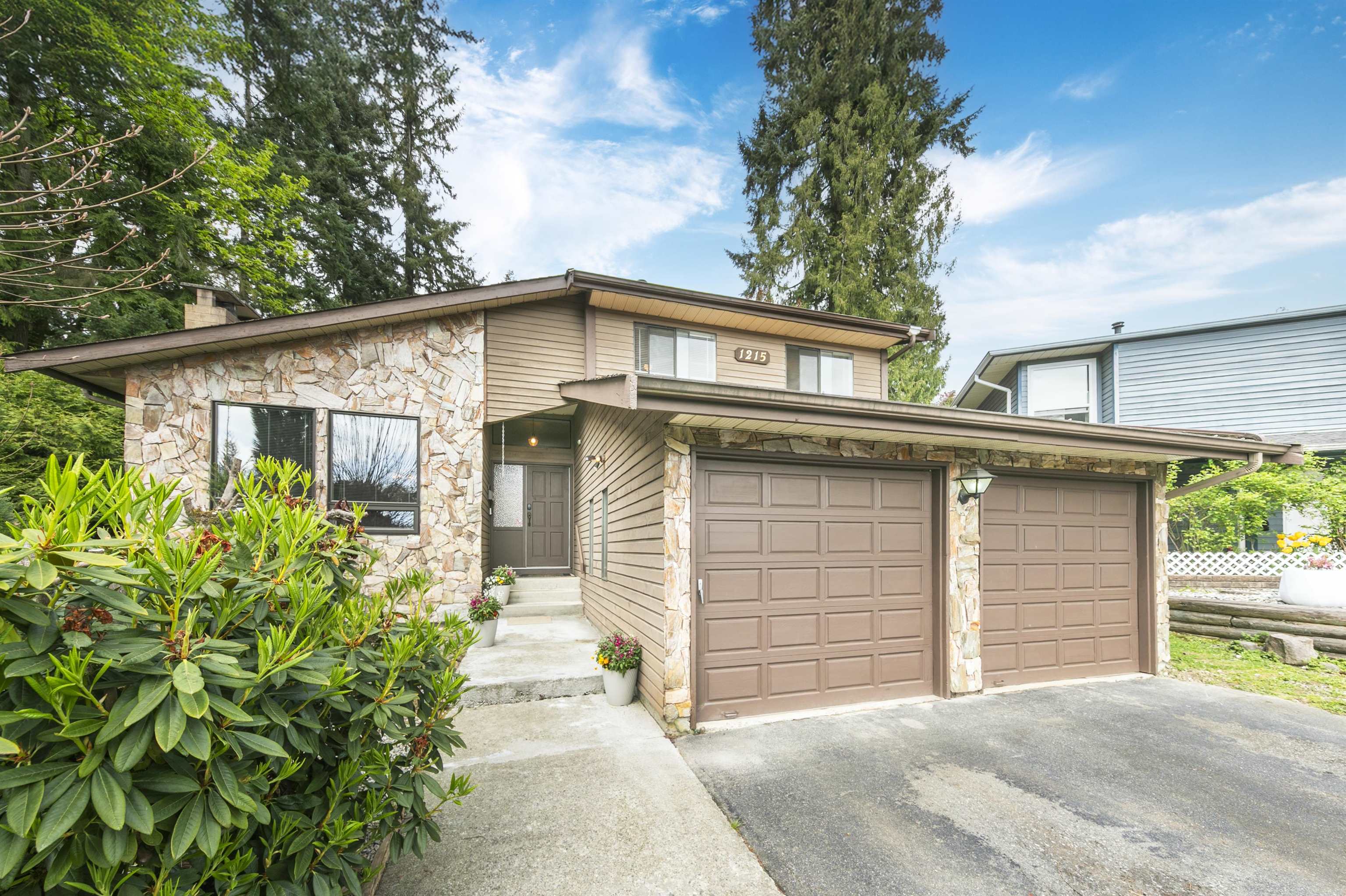 1215 CYPRESS PLACE, Port Moody BC V3H 3Y7, R3115637, BC,