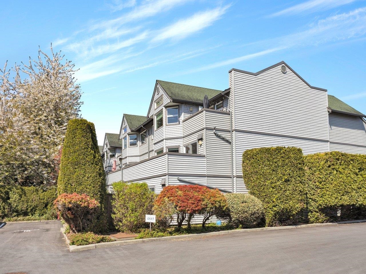 314 4885 53 STREET, R3115694, BC,