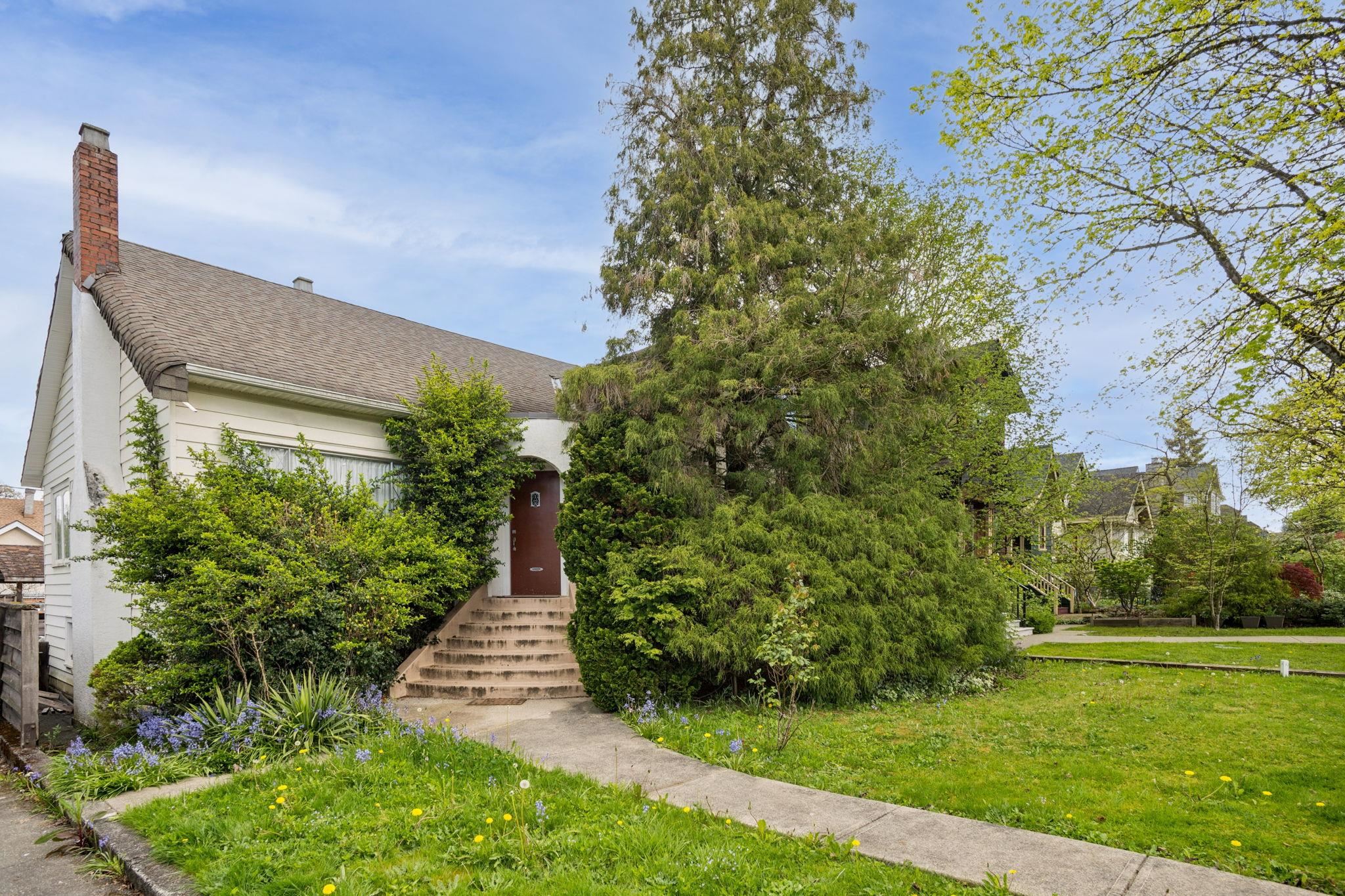 481 W 21ST AVENUE, Vancouver BC V5Y 2E6, R3115875, BC,