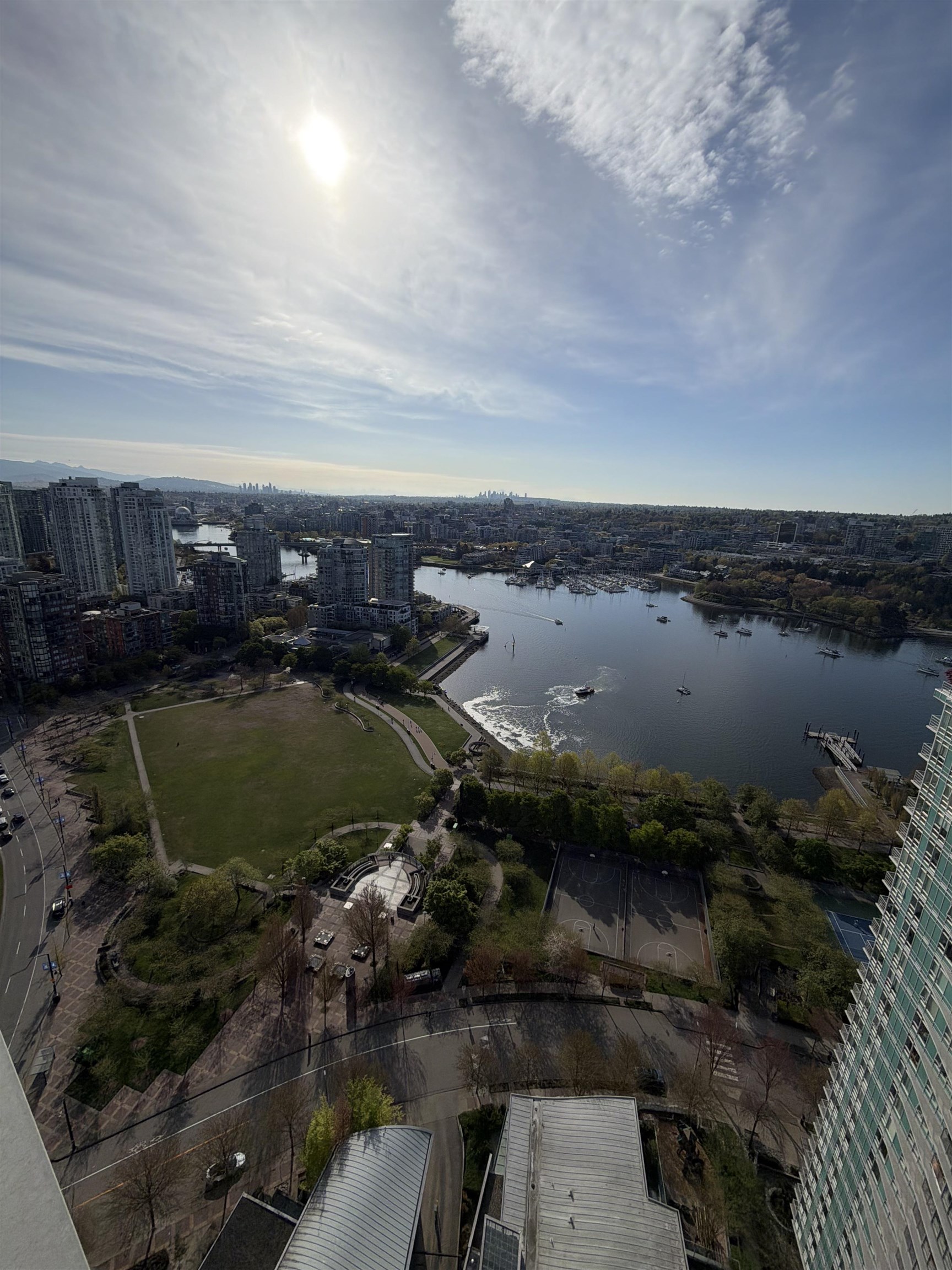 38** 1402 1408 STRATHMORE MEWS, R3115889, BC,