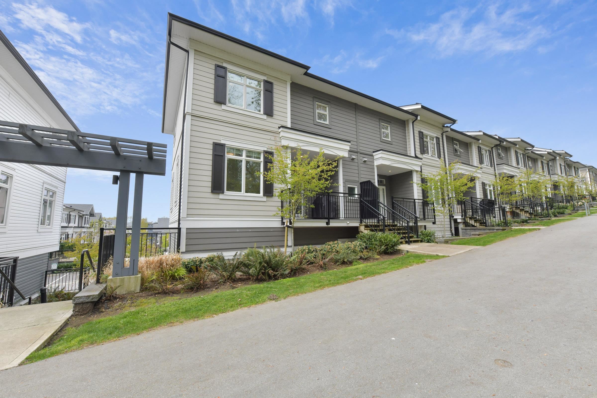 44 2070 OAK MEADOWS DRIVE, R3116130, BC,