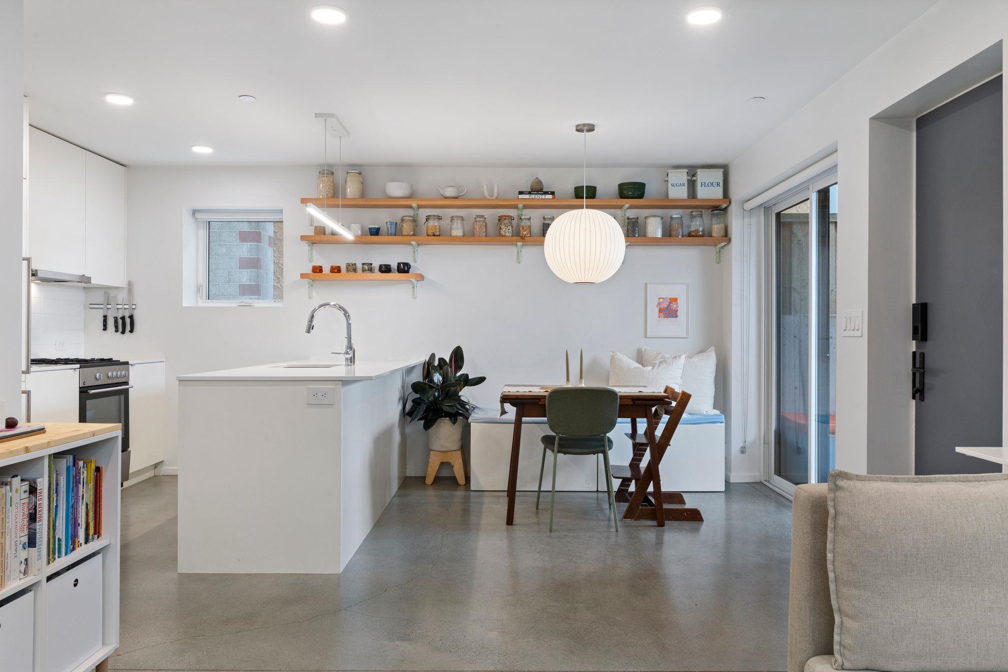 2333 NAPIER STREET, Vancouver BC V5L 2P4, R3116172, BC,