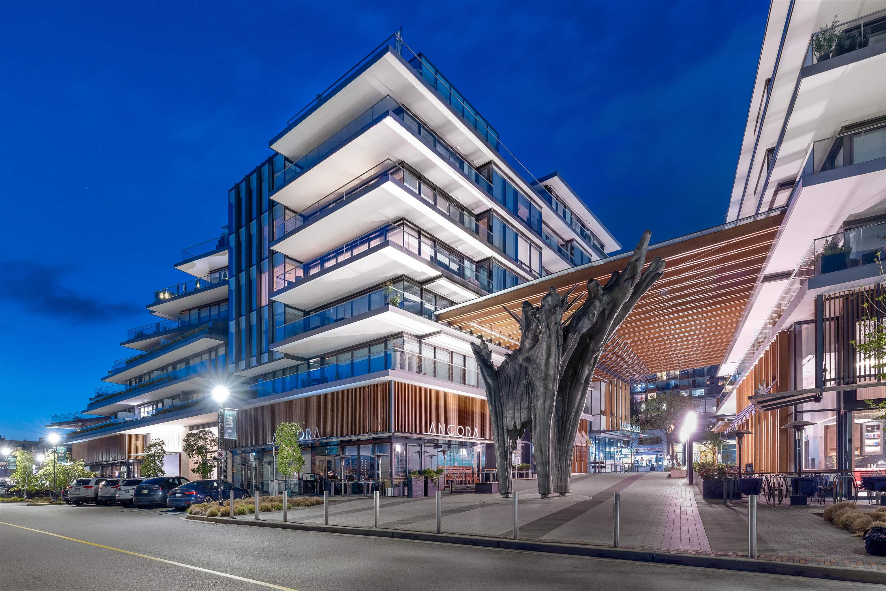 MLS® listing #R3116197 for sale located at 402 1355 BELLEVUE AVENUE