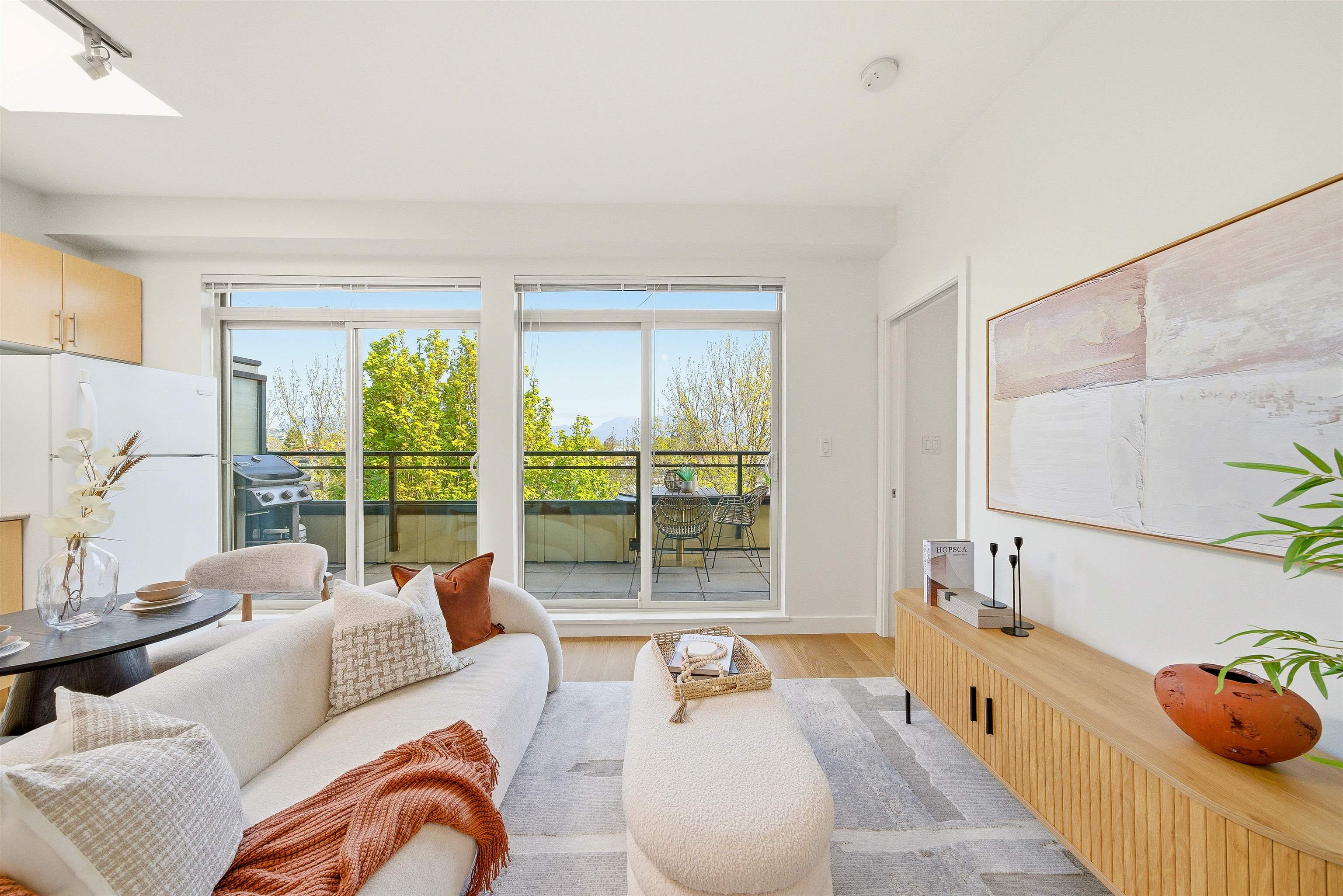 PH17 688 17TH AVENUE, R3116200, BC,