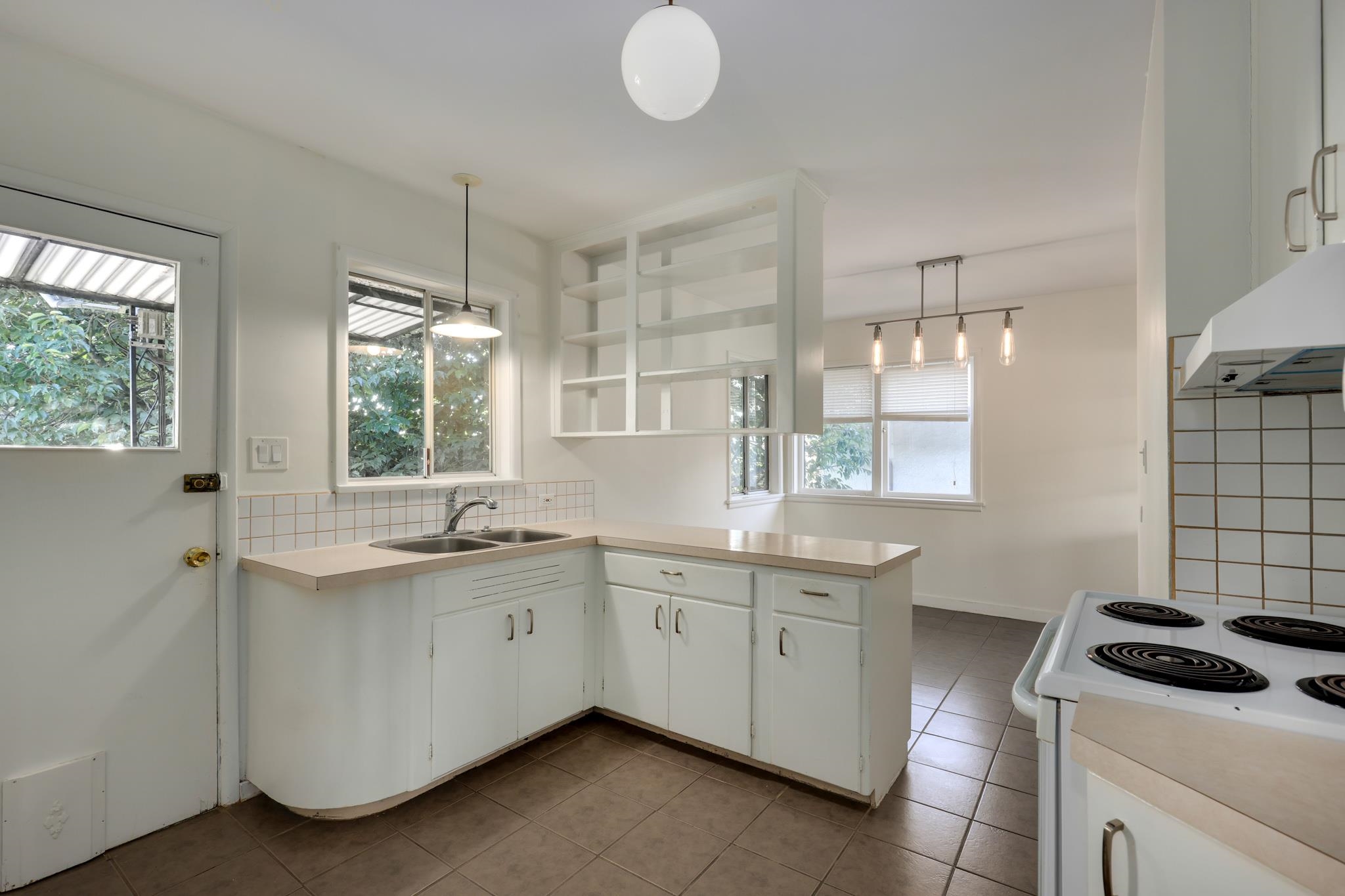 509 E KEITH ROAD, North Vancouver BC V7L 1W3, R3116402, BC,