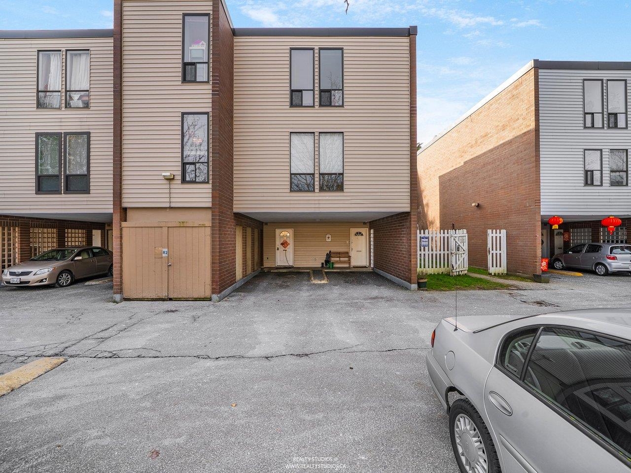 21 10200 4TH AVENUE, R3116685, BC,