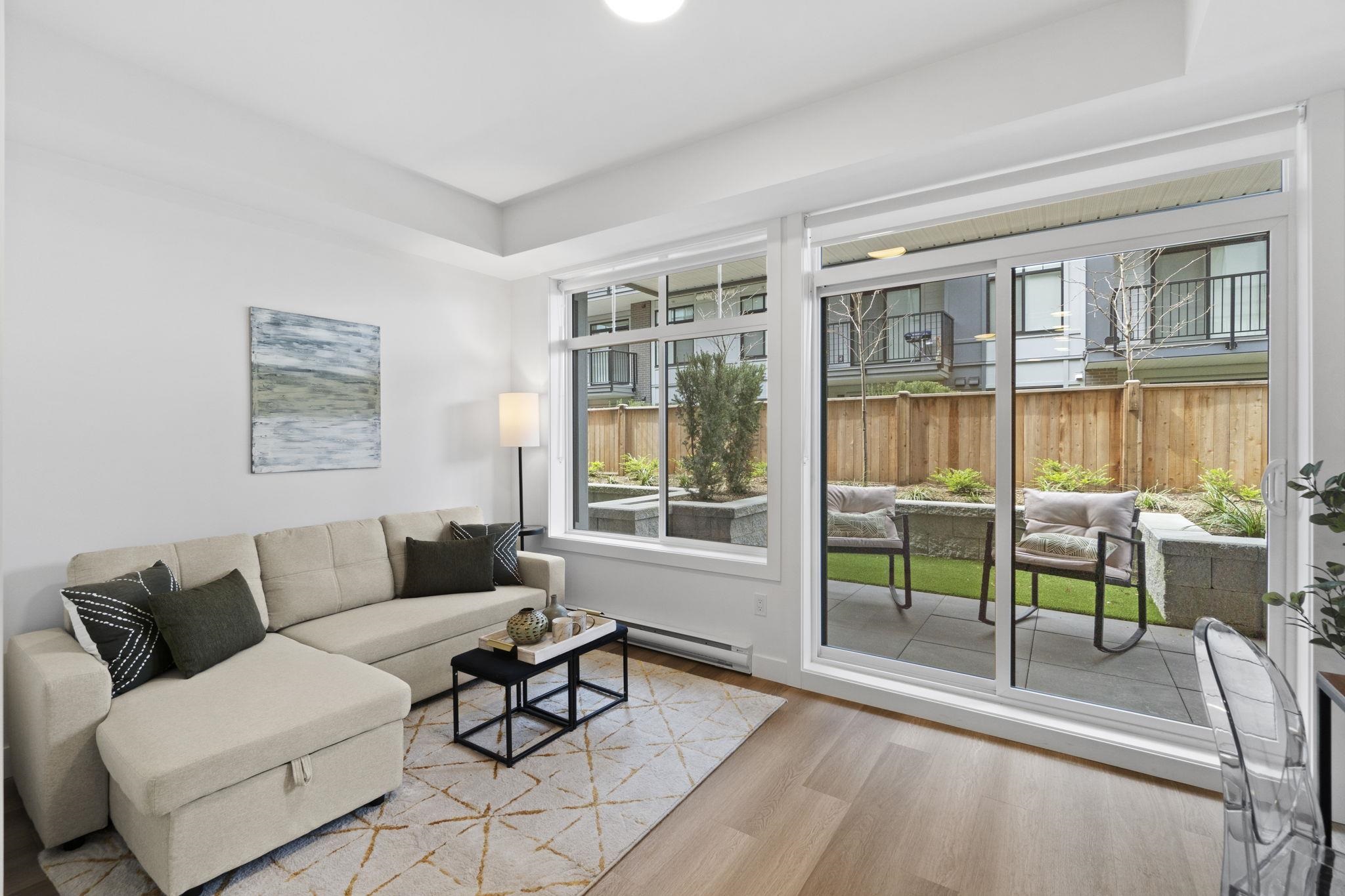 304 33820 SOUTH FRASER WAY, R3116700, BC,