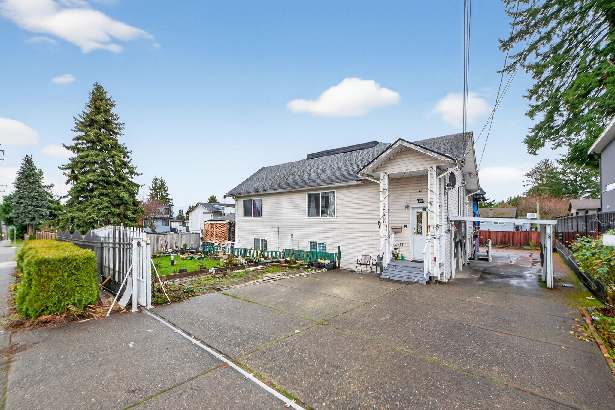 7576 140 STREET, Surrey BC V3W 5J8, R3116900, BC,