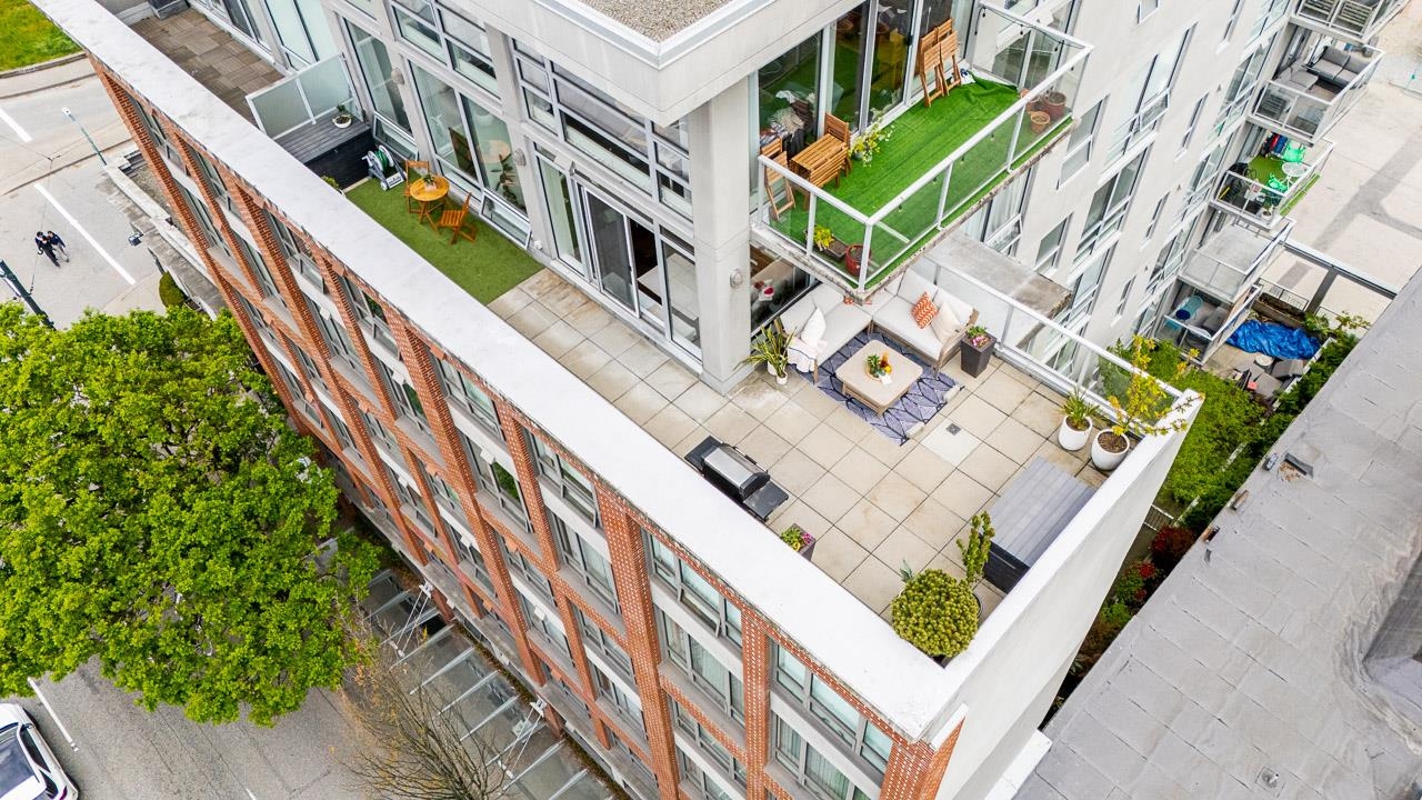 804 919 STATION STREET, R3117119, BC,