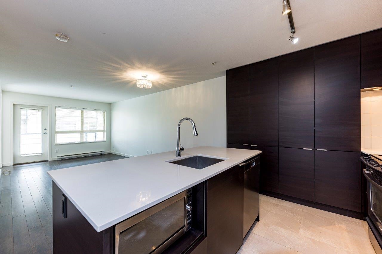 302 1677 LLOYD AVENUE, R3117296, BC,