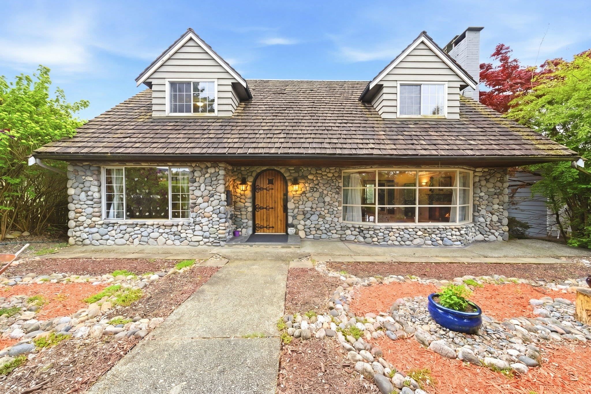 80 COURTNEY CRESCENT, New Westminster BC V3L 4M2, R3117486, BC,