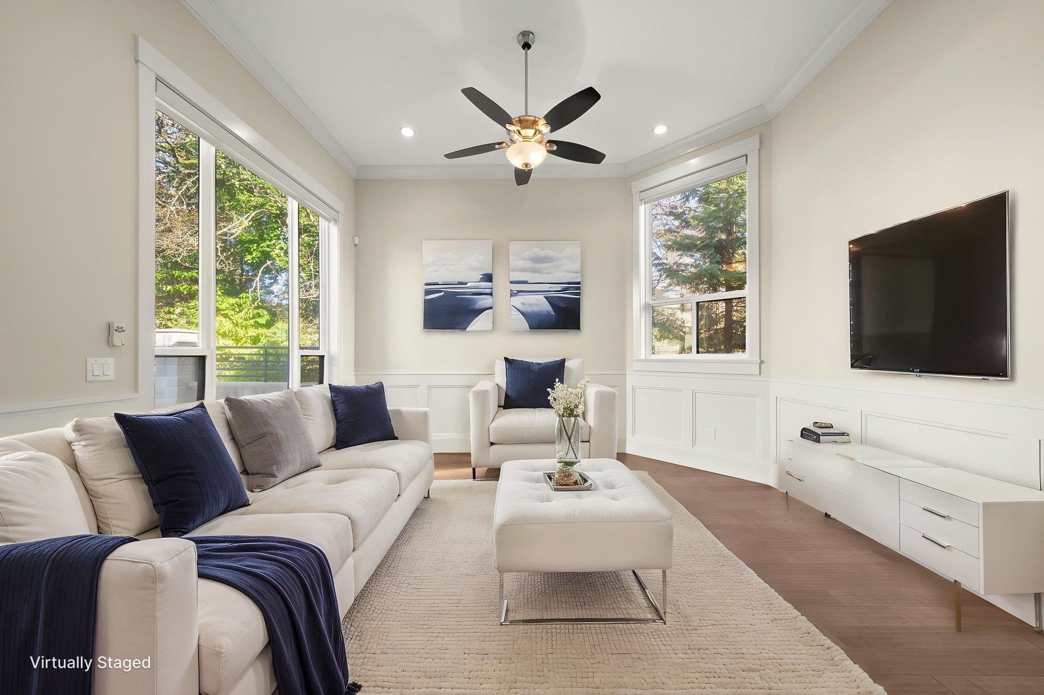 7028 BROADWAY, Burnaby BC V5A 1R8, R3117640, BC,