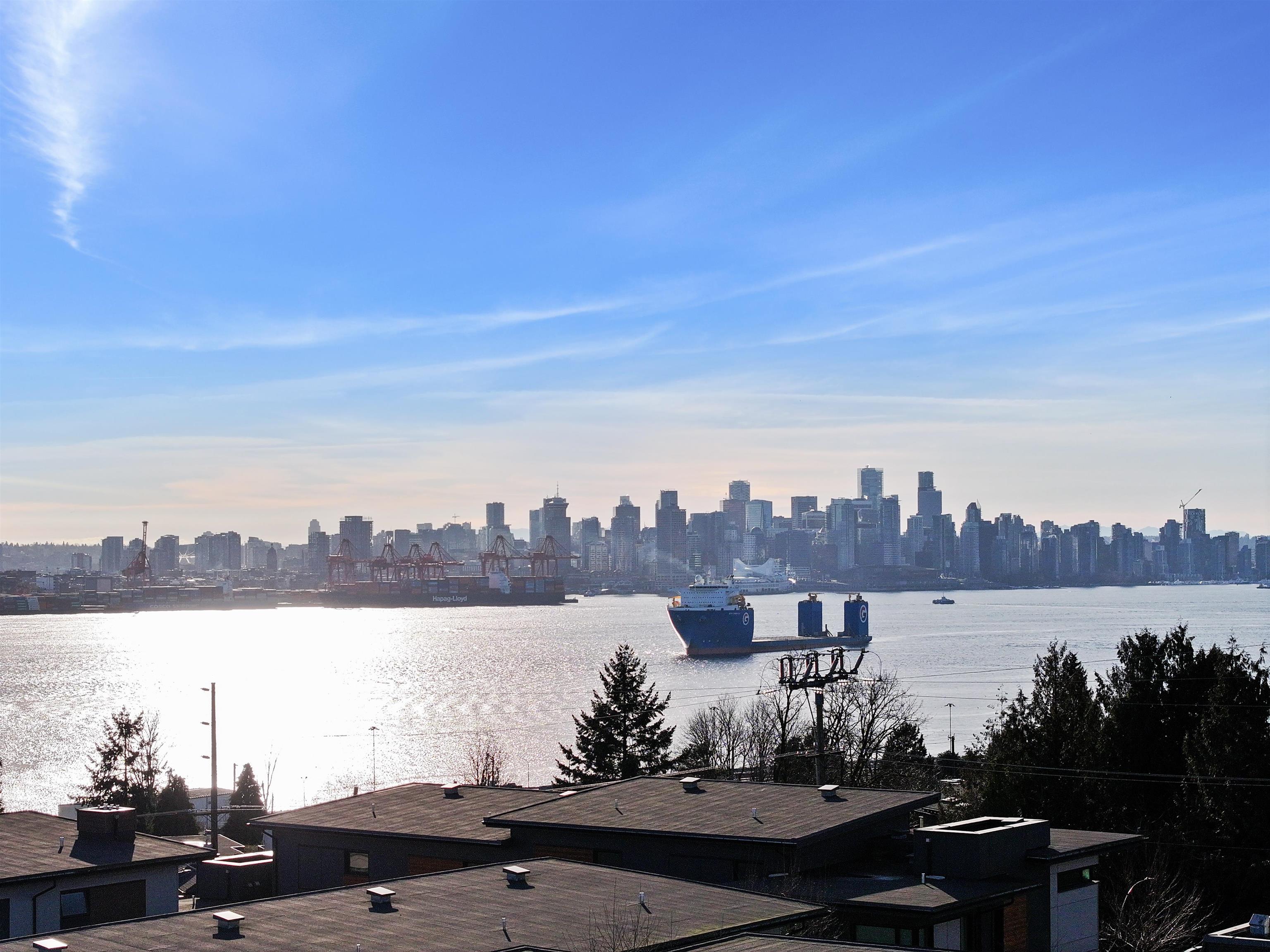 7 533 3RD STREET, R3117650, BC,
