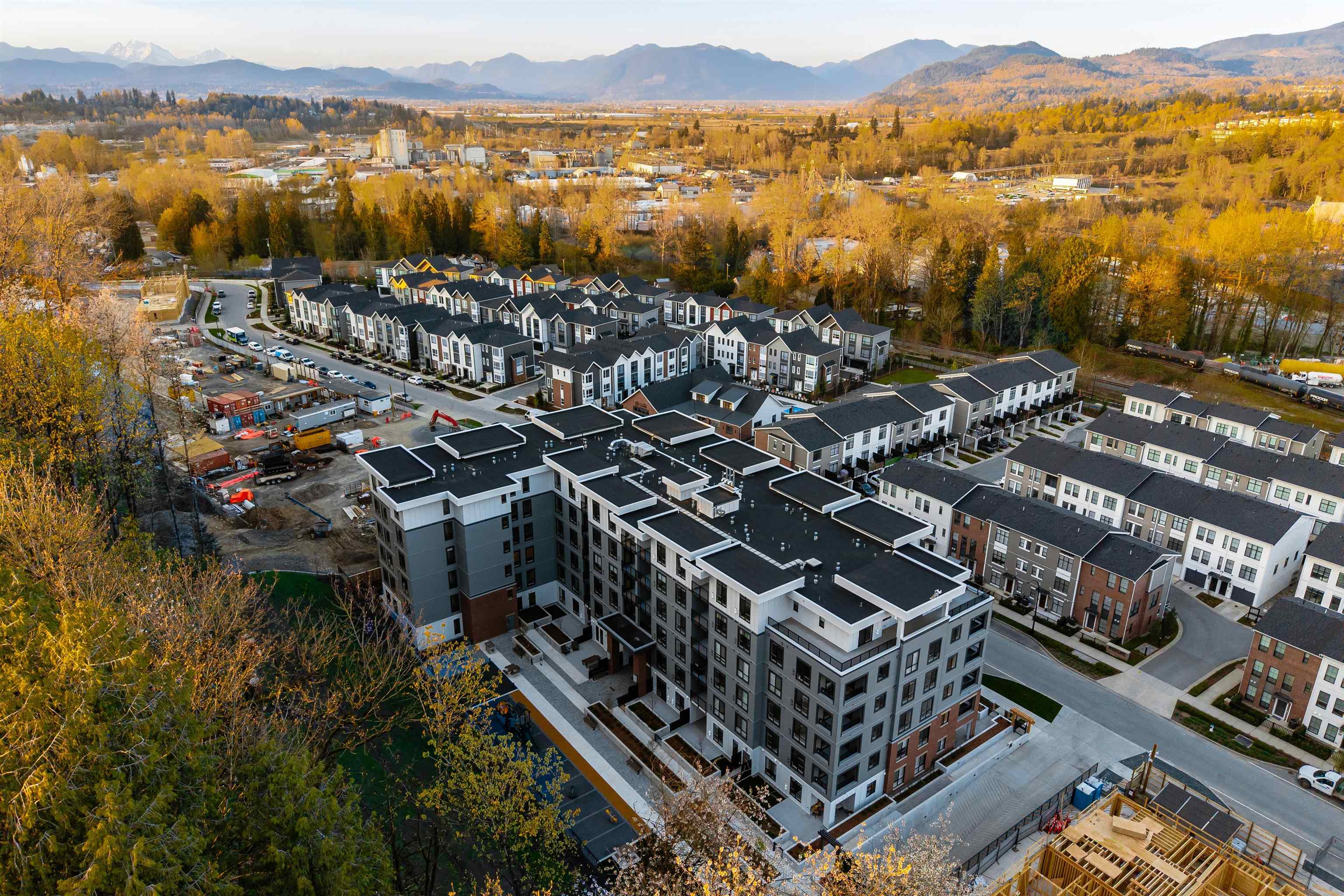 202 2771 MONTROSE AVENUE, R3117697, BC,