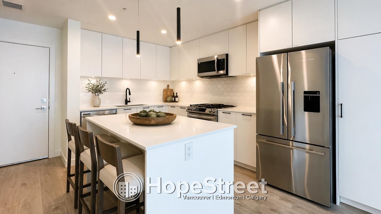 G406 8380 200A STREET, R3117719, BC,