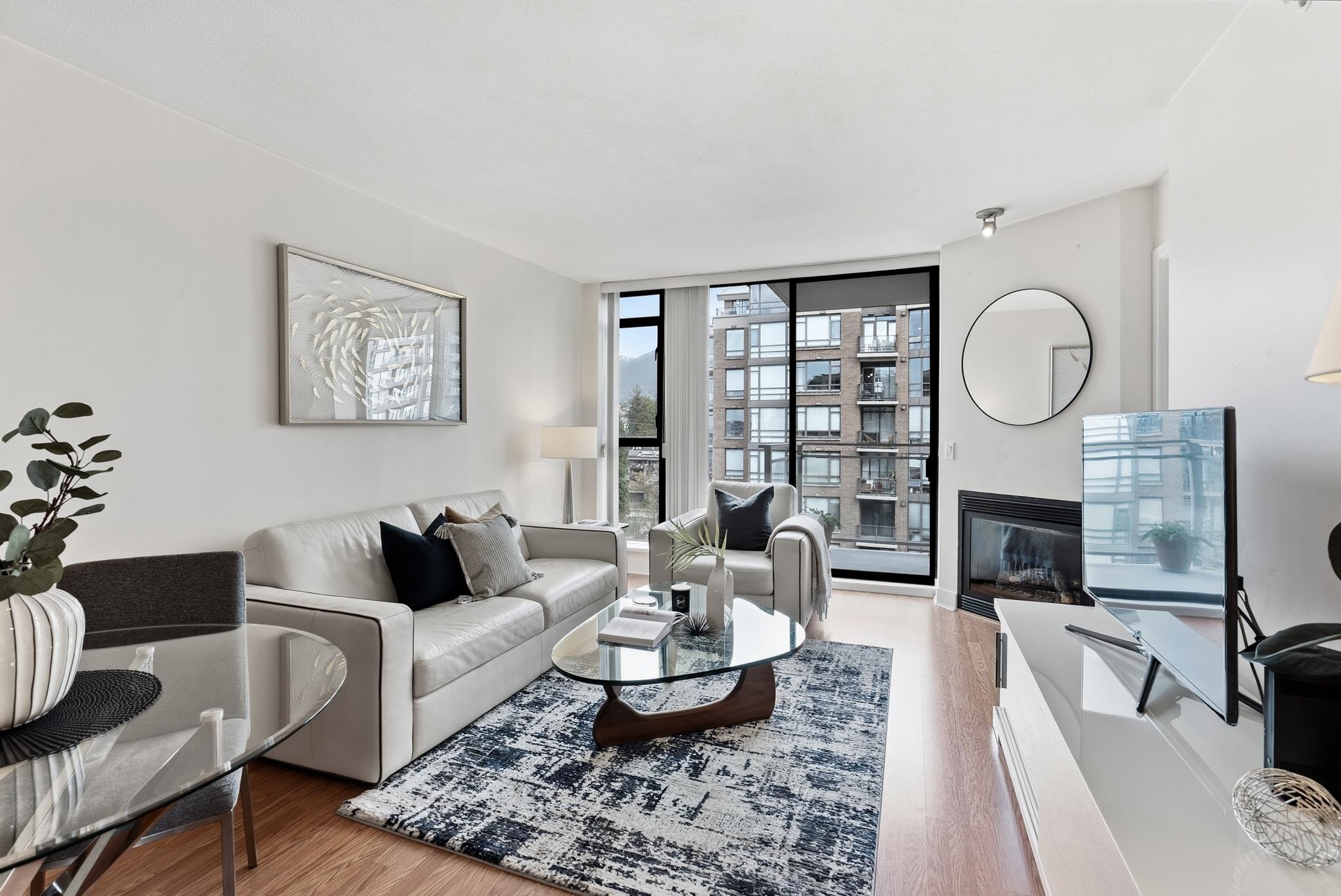 1104 175 1ST STREET, R3117725, BC,