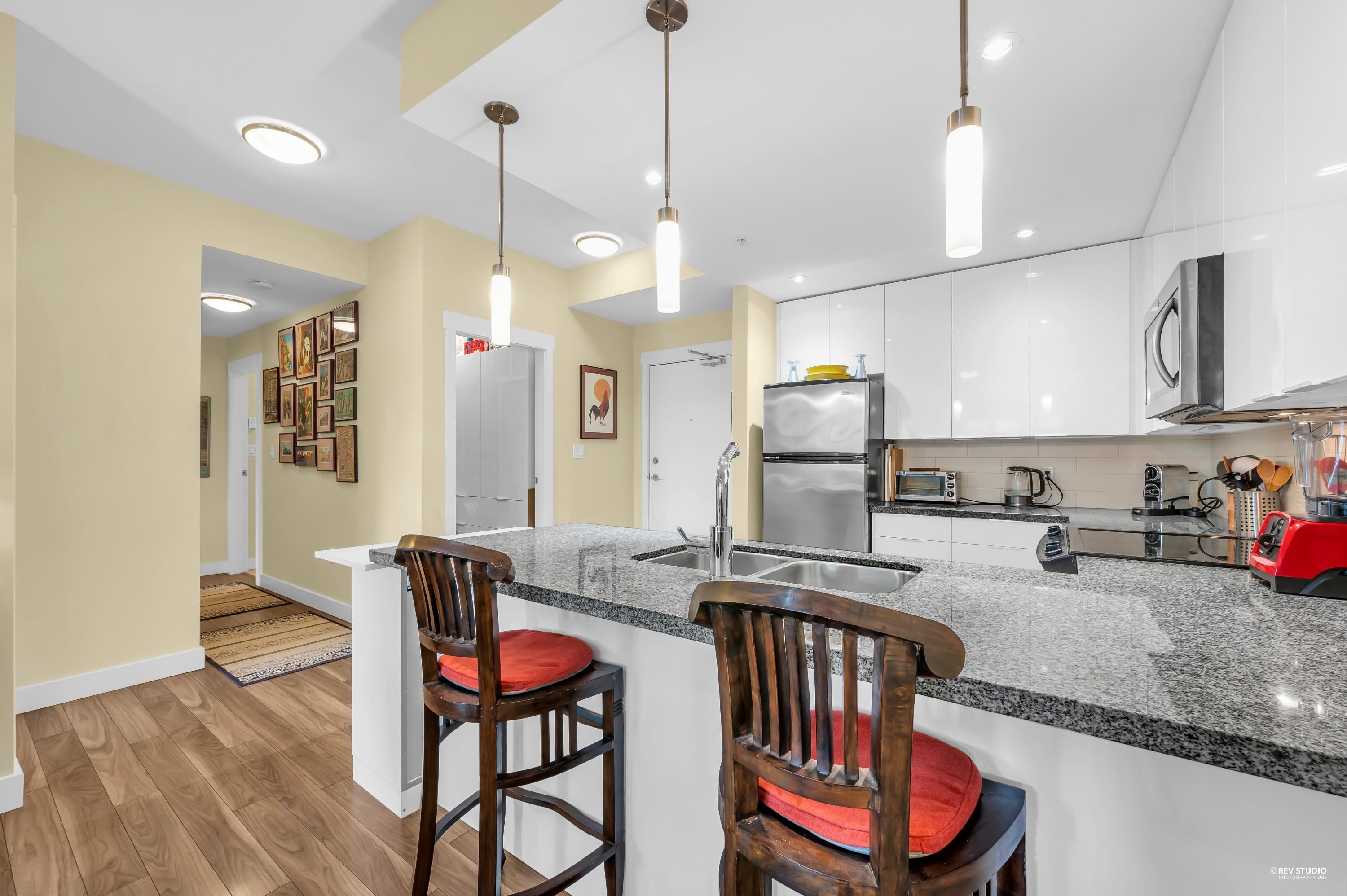 403 2368 MARPOLE AVENUE, R3117773, BC,