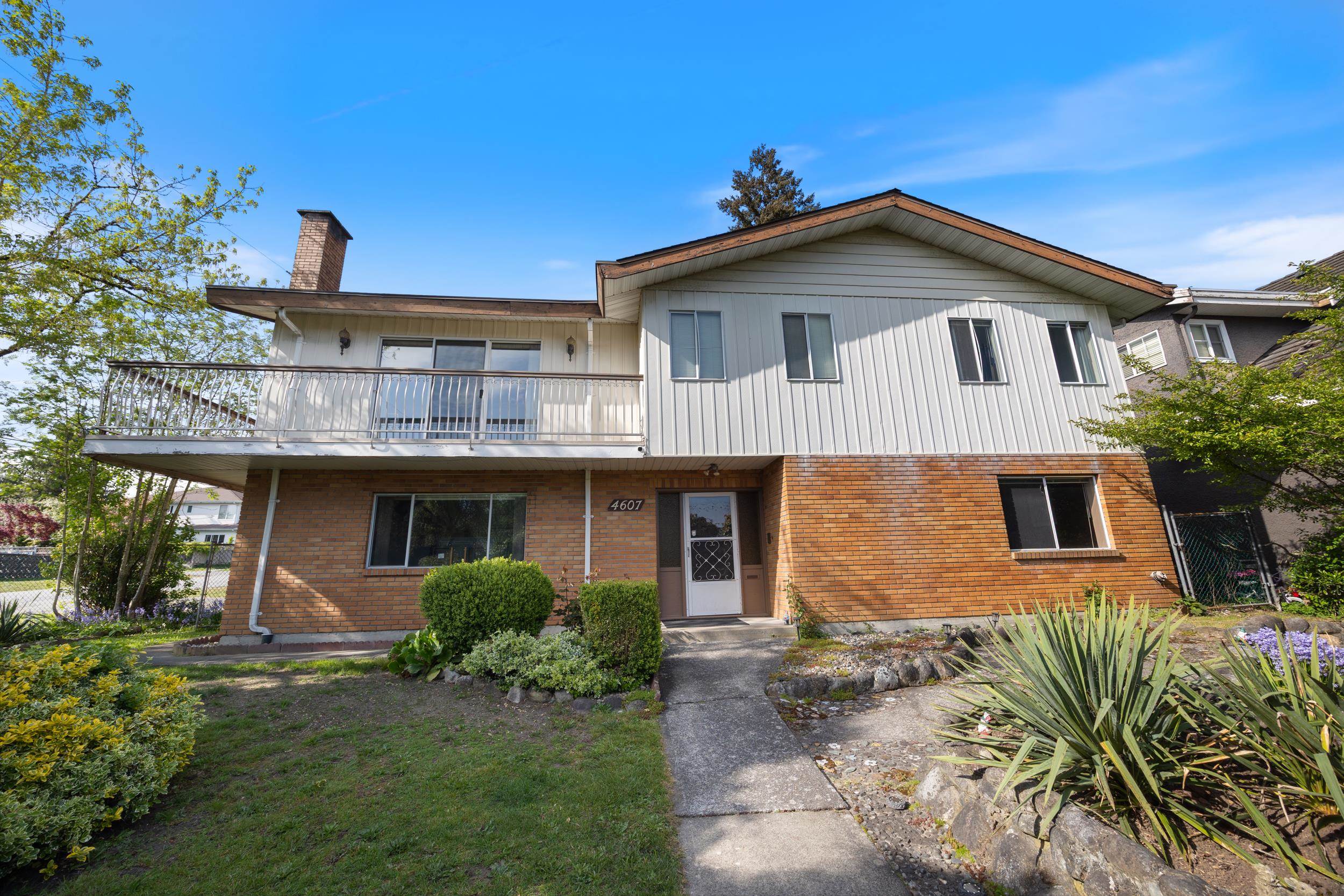 4607 IRMIN STREET, Burnaby BC V5J 1Y1, R3117809, BC,