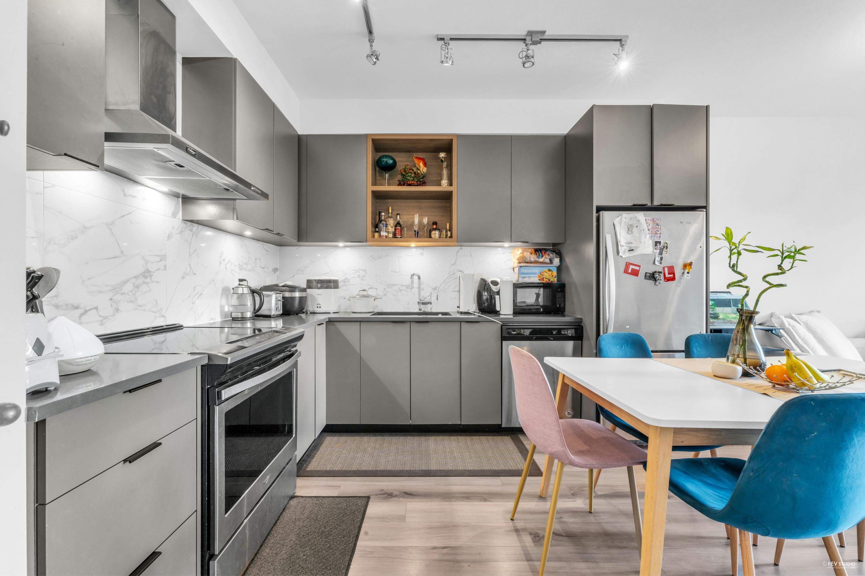 PH47 5355 LANE STREET, R3117857, BC,