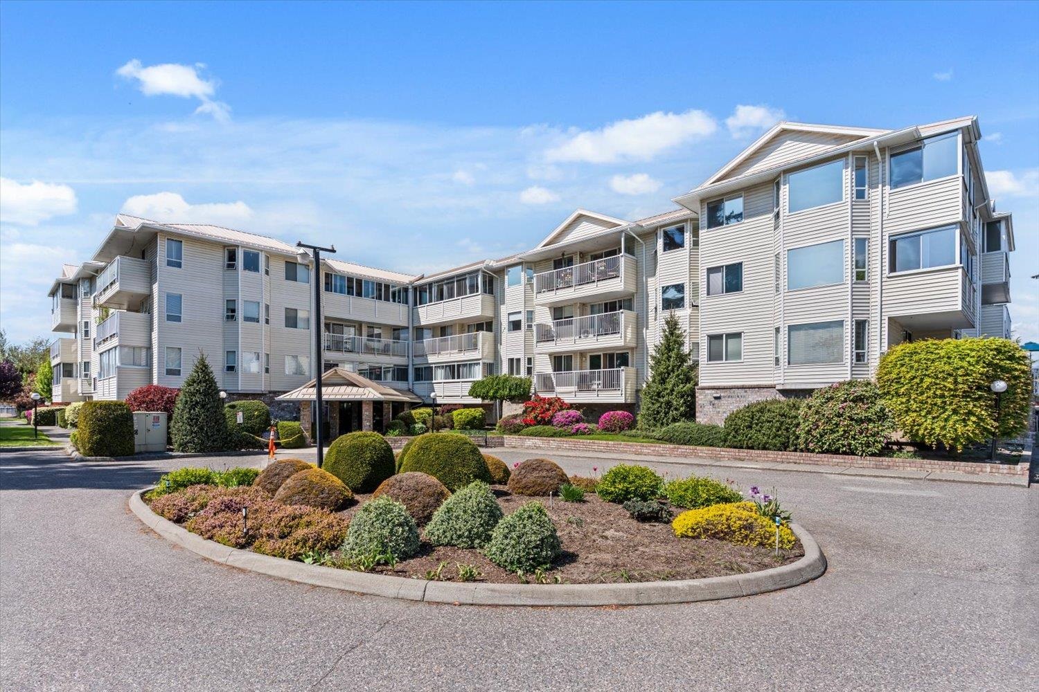 314 8725 ELM DRIVE, R3117936, BC,