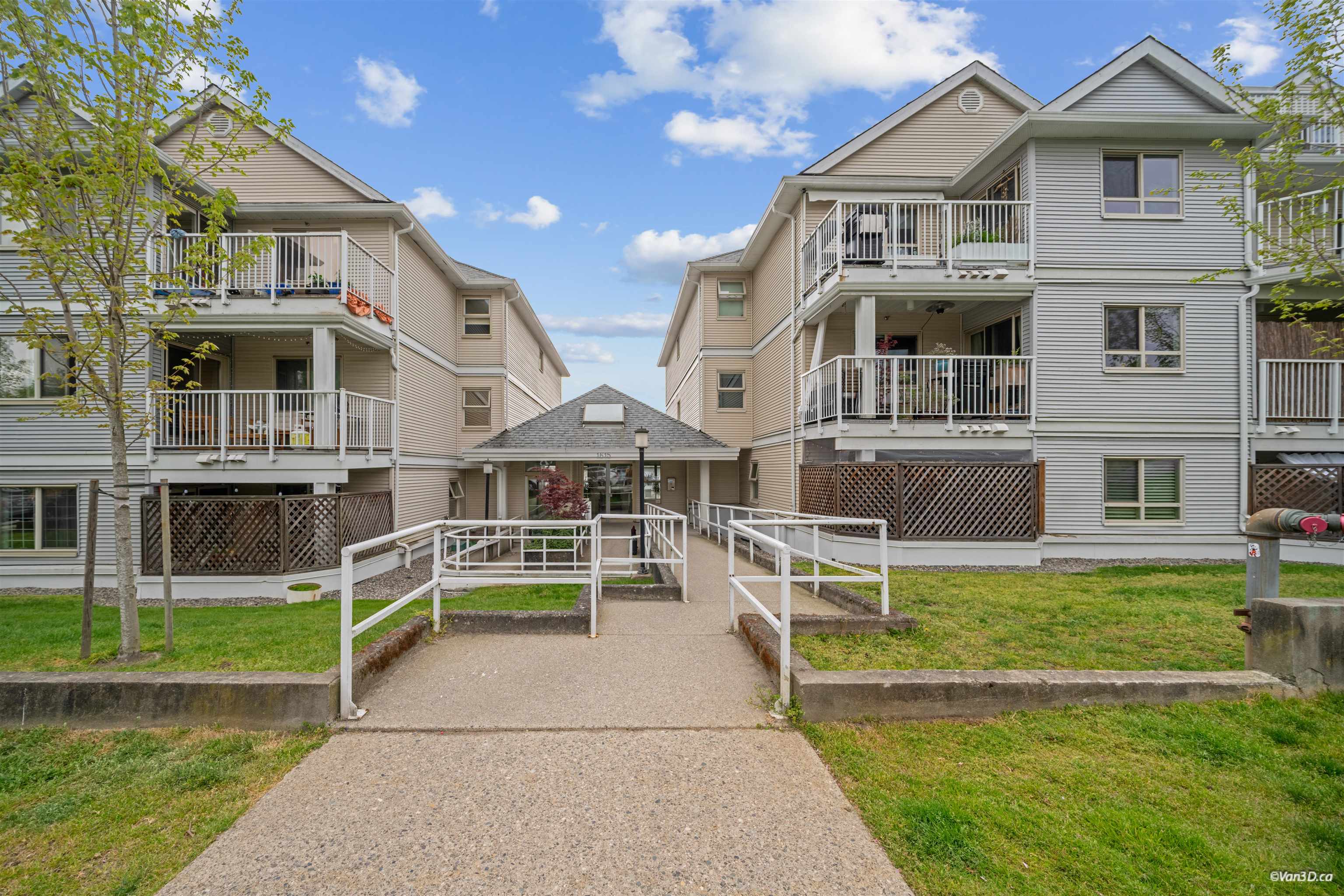 110 1615 FRANCES STREET, R3118047, BC,