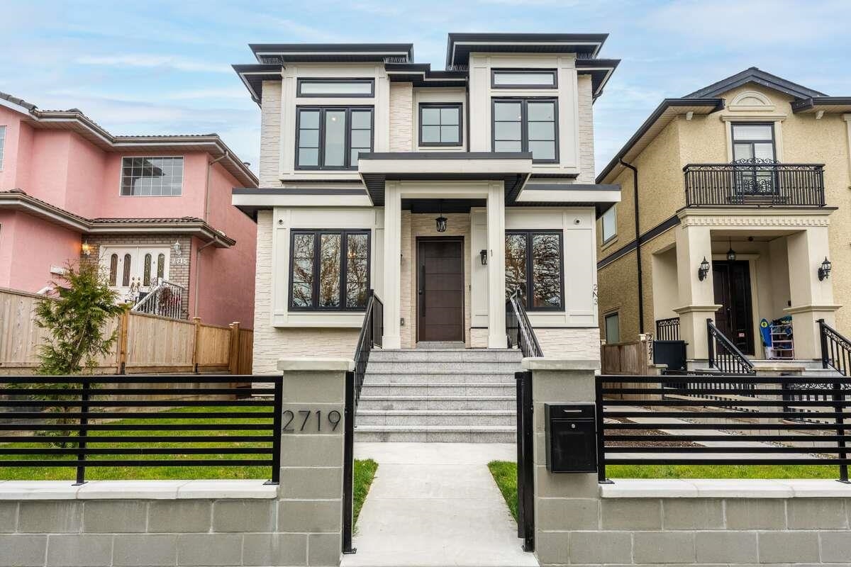 2719 E 46TH AVENUE, Vancouver BC V5S 1A6, R3118079, BC,