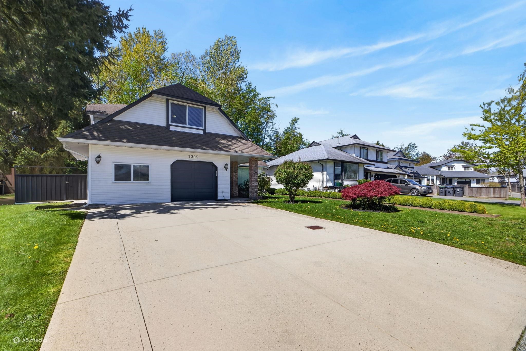 7325 123 STREET, Surrey BC V3W 9J2, R3118280, BC,