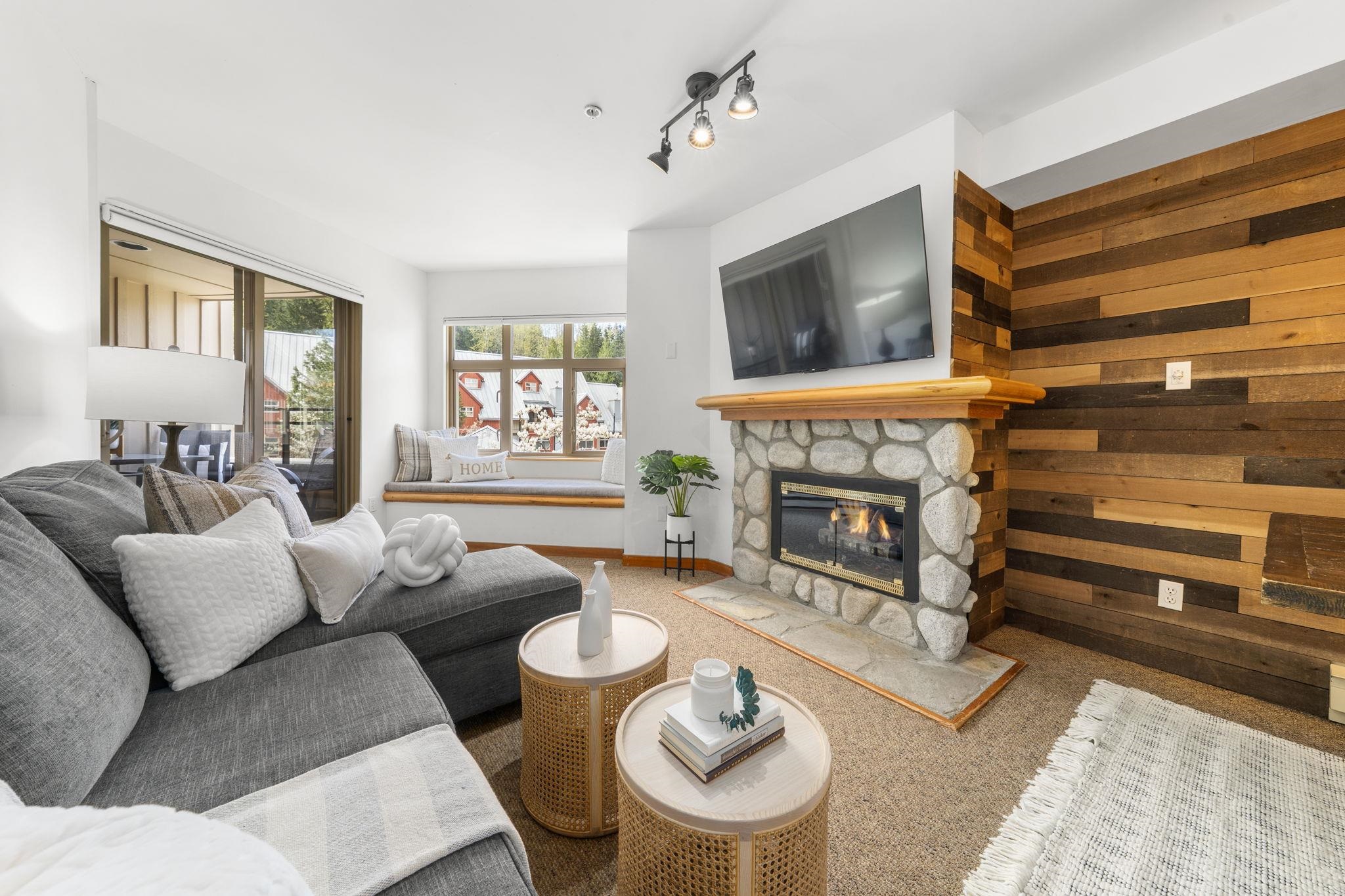 204 2050 LAKE PLACID ROAD, R3118314, BC,