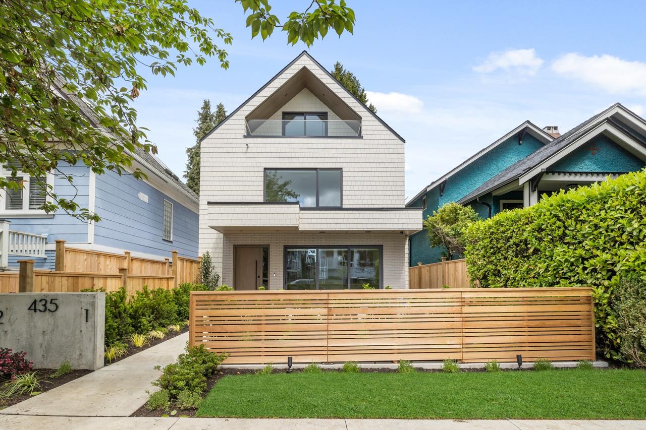 1 435 37TH AVENUE, R3118326, BC,