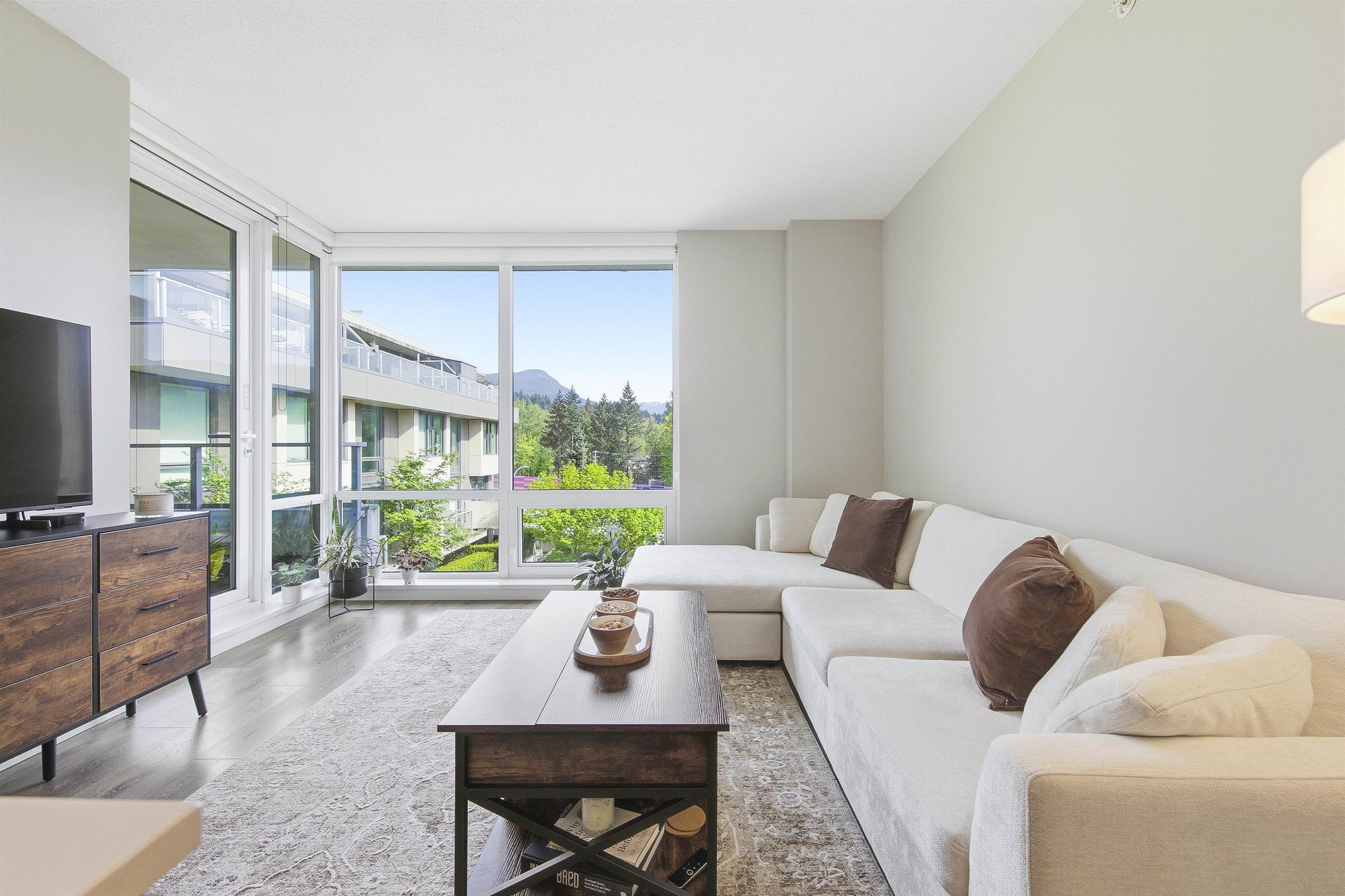 501 680 SEYLYNN CRESCENT, R3118378, BC,