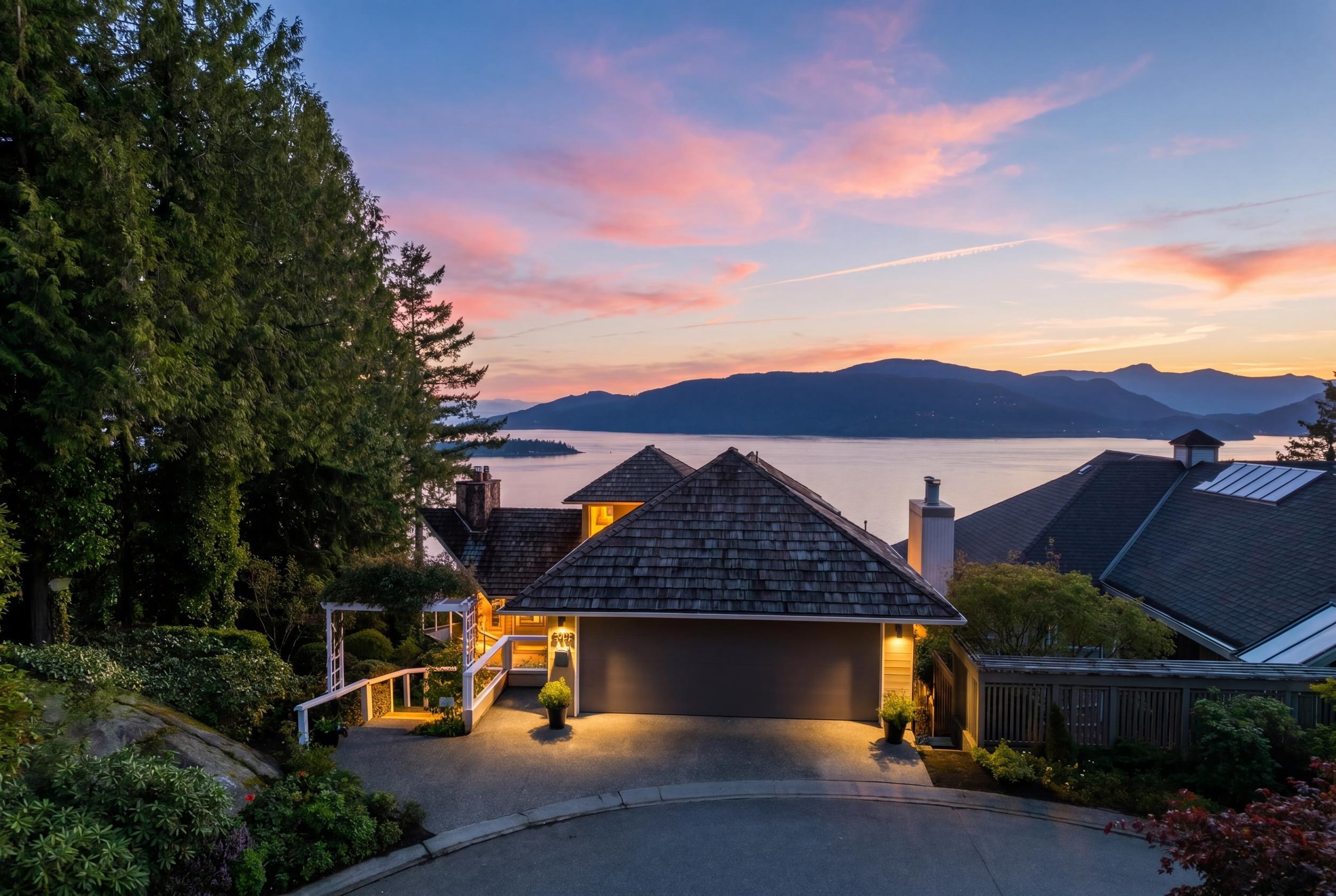5447 MONTE BRE PLACE, West Vancouver BC V7W 3A8, R3118500, BC,