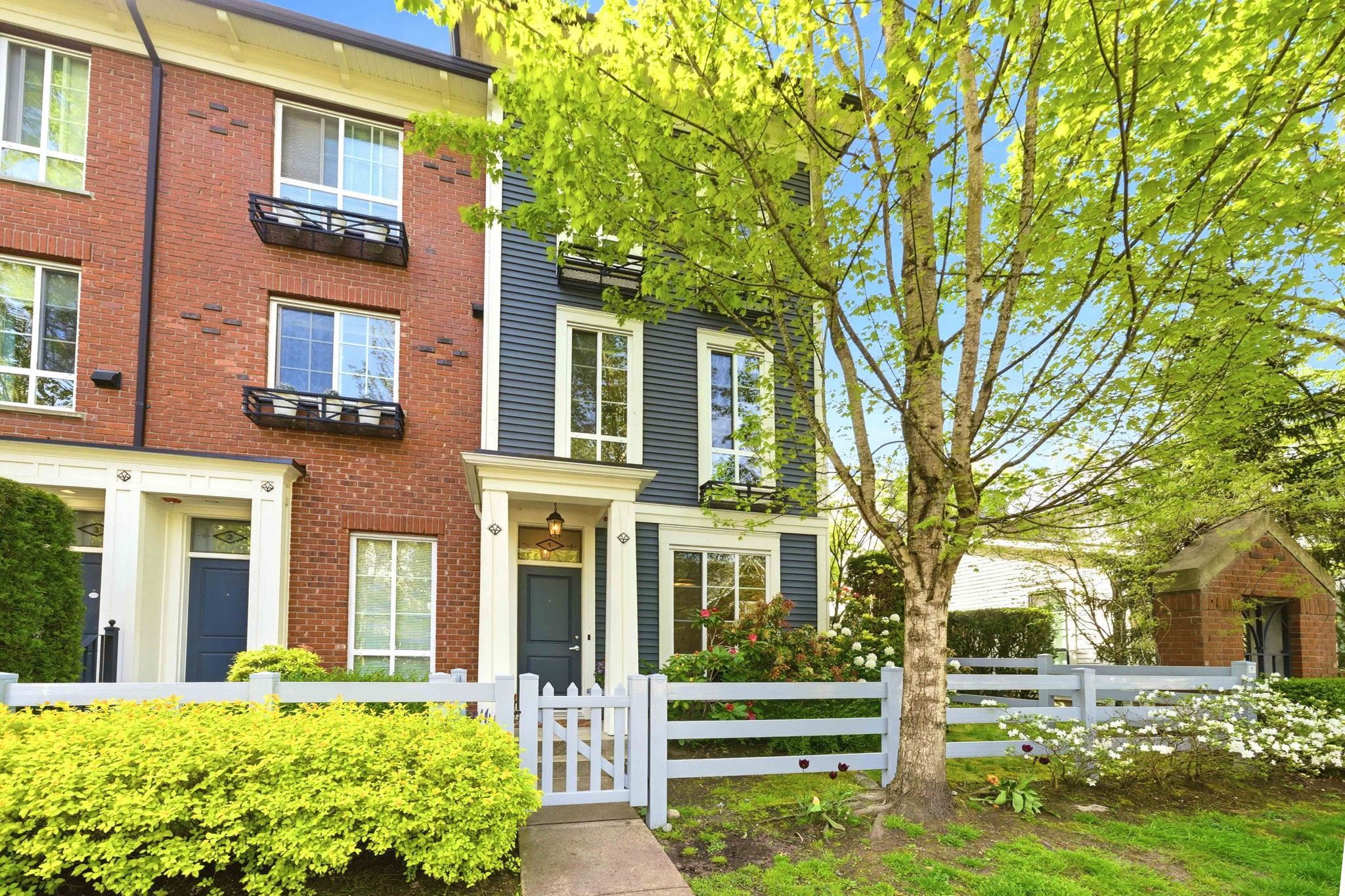 1 2423 AVON PLACE, R3119062, BC,