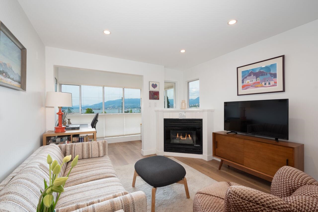 208 2211 WALL STREET, R3119170, BC,