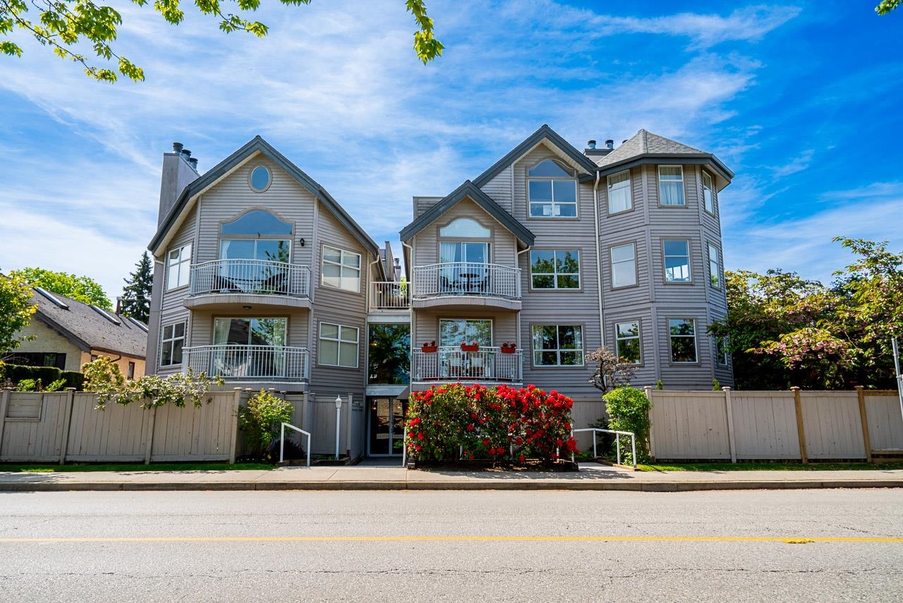 304 592 16TH AVENUE, R3119429, BC,