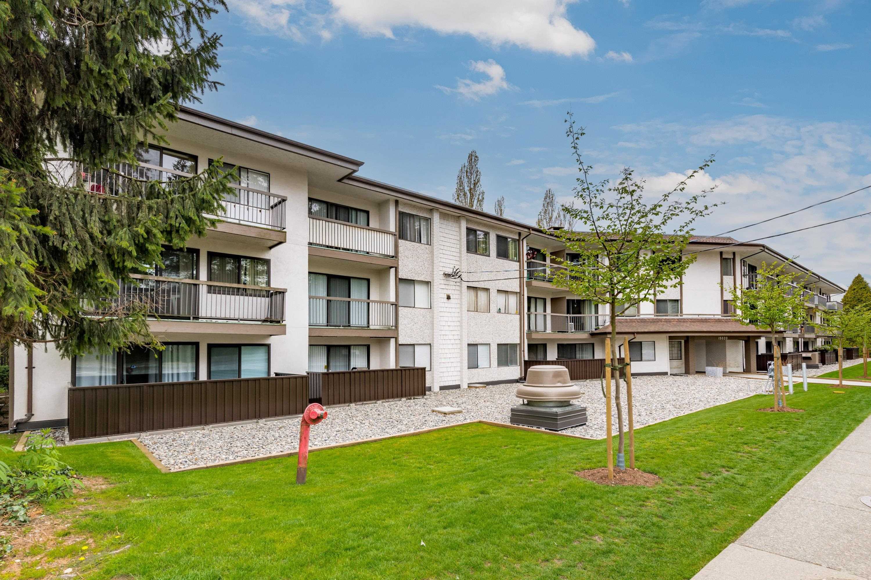 218 15020 NORTH BLUFF ROAD, R3120152, BC,