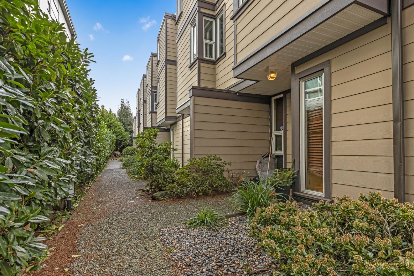5 1535 ST. GEORGES AVENUE, R3120163, BC,